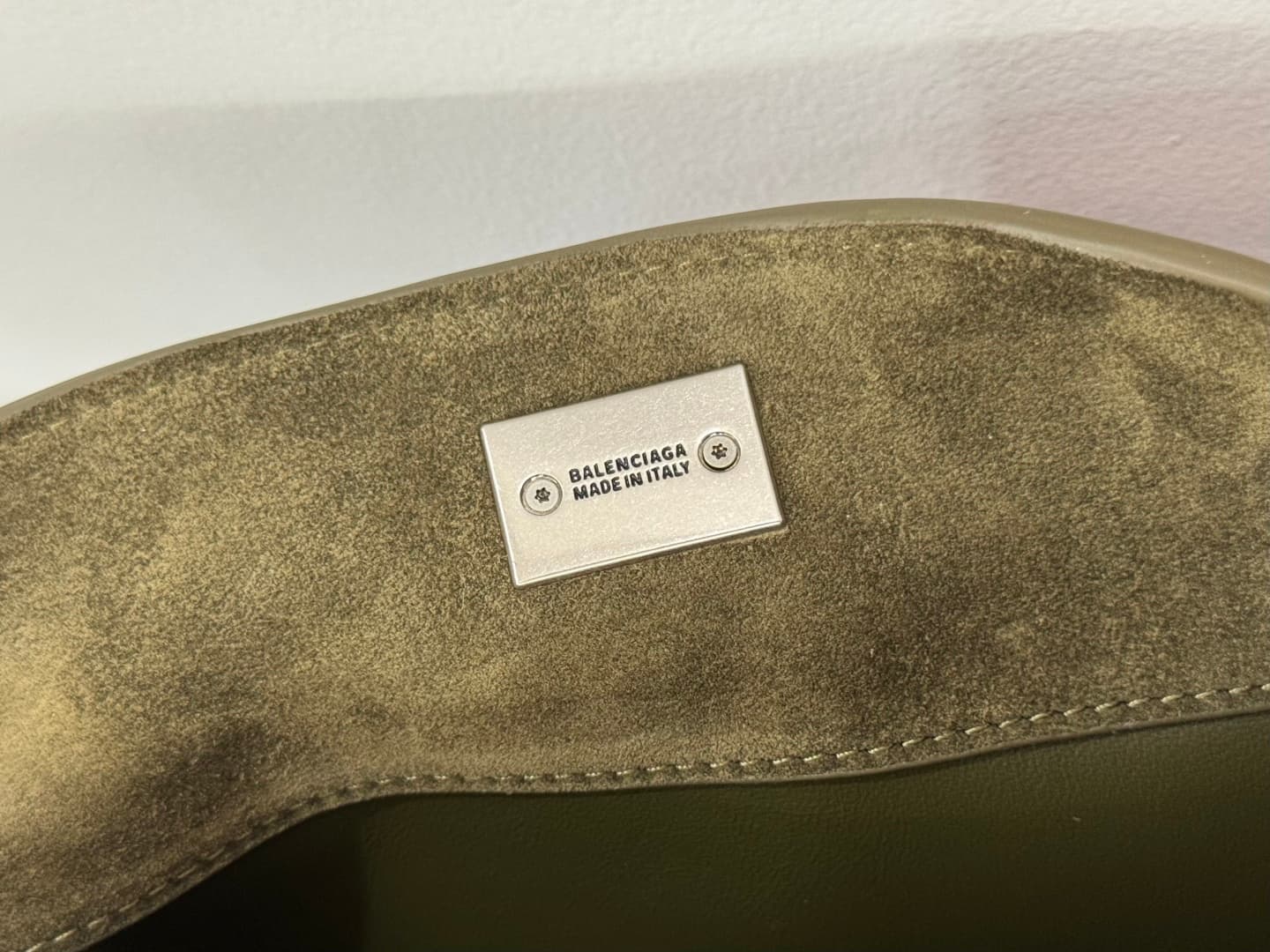 Balenciaga Rodeo Medium Bag in Khaki Waxed Suede Calfskin With Silver-Tone Metal TOP