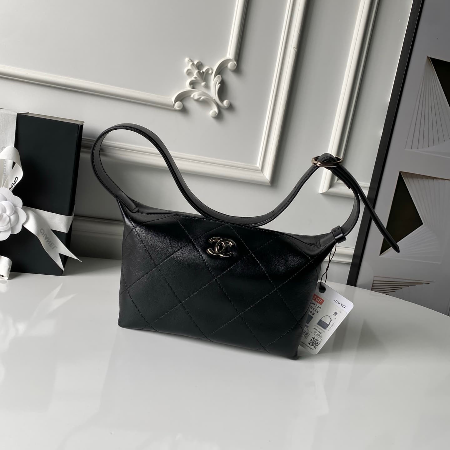Chanel Hobo Handbag Shiny Lambskin & Gold-Tone Metal AS6138 Black High