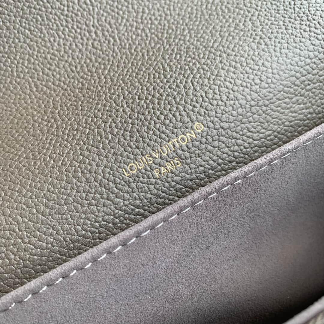 Louis Vuitton Pochette Metis East West Monogram Empreinte Leather M25910 Smoke High