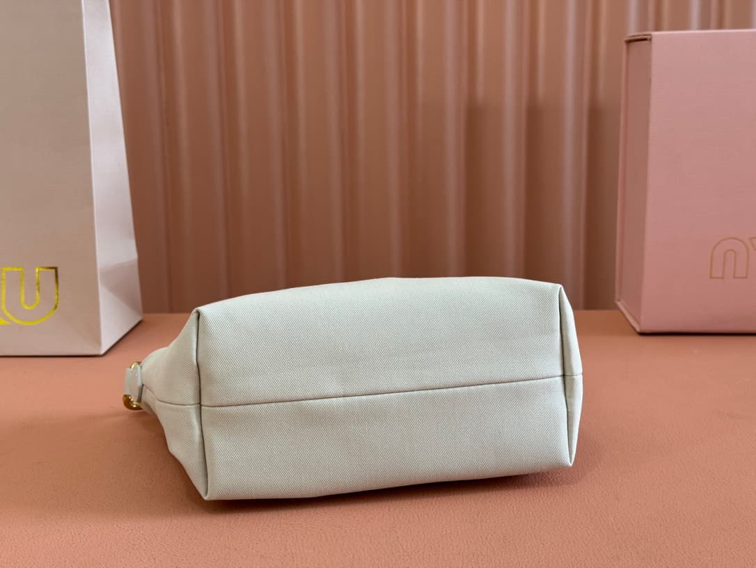 Miu Miu Gabardine pouch White 5NE841 High