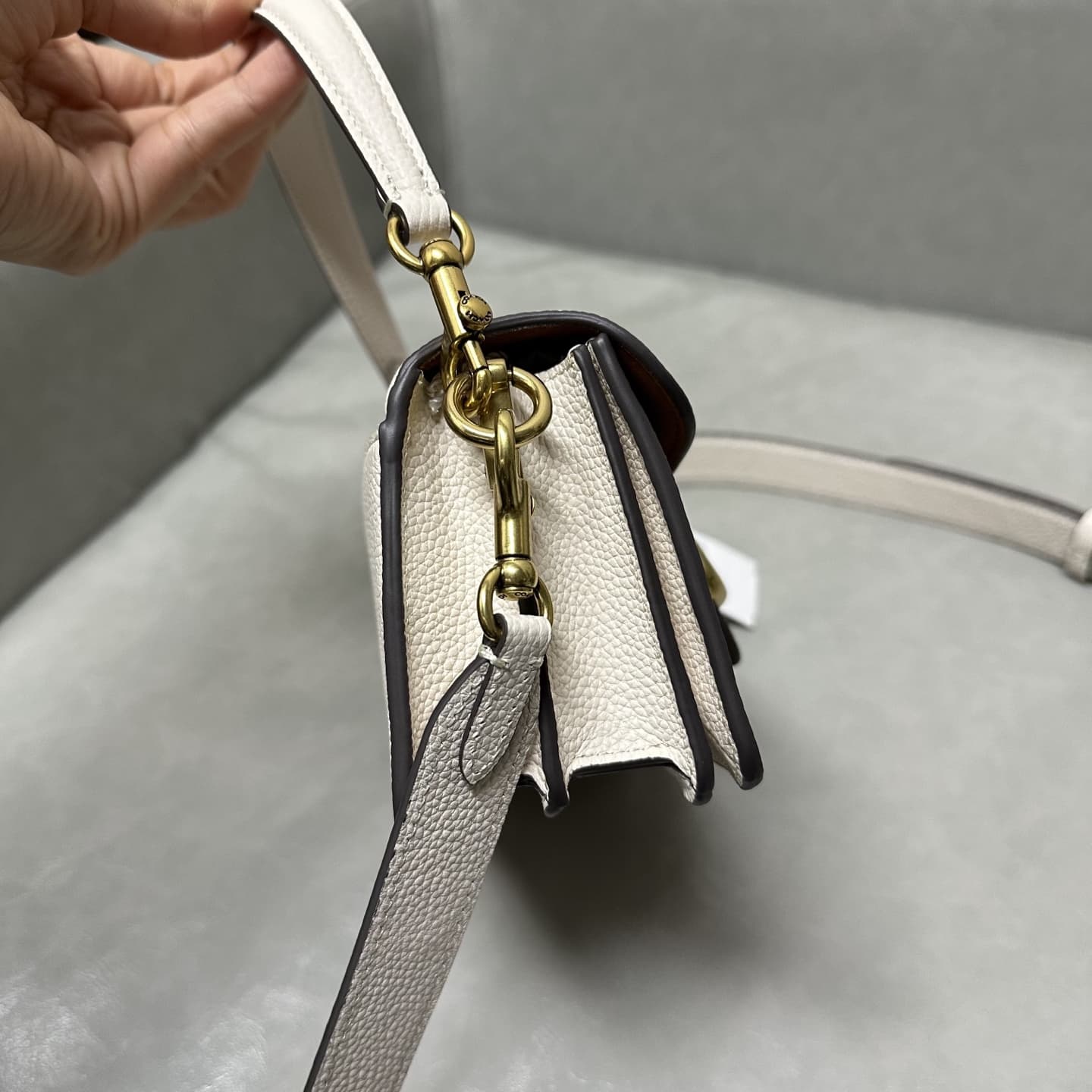 Coach Tabby 20 Shoulder Bag High