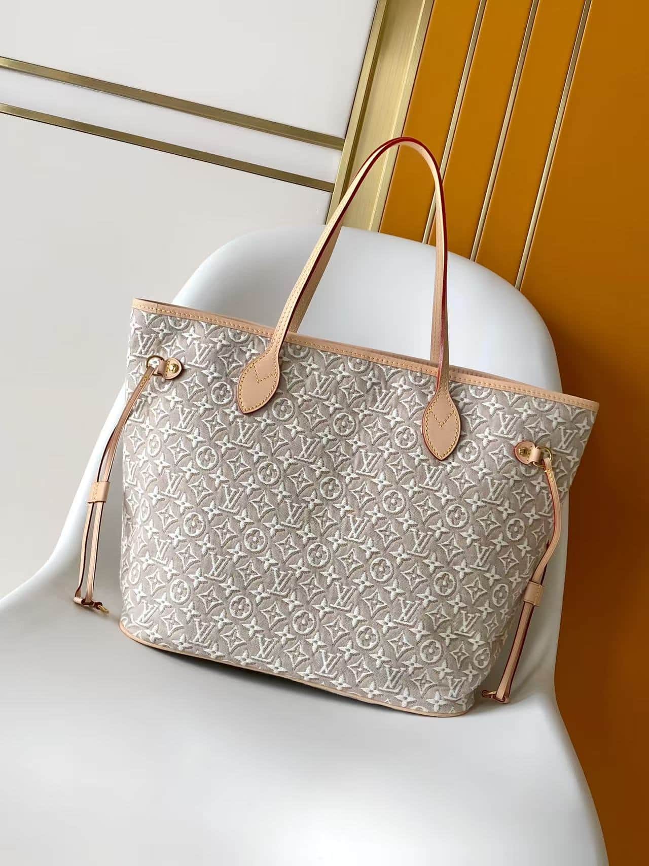 Louis Vuitton Neverfull MM Monogram Emblème Peuplier M2A381 High