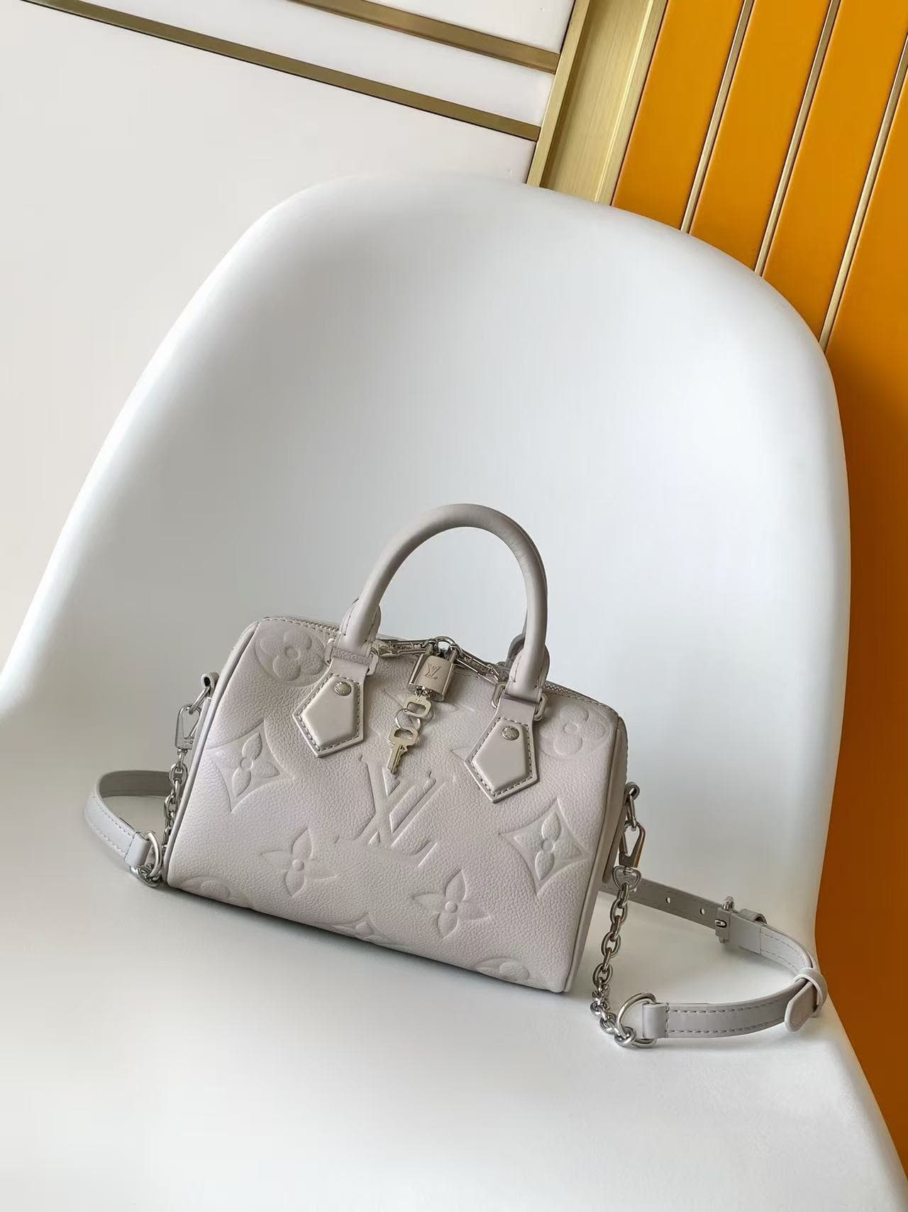 Louis Vuitton Speedy Bandoulière 20 Brume Gray Cowhide leather M28343 High