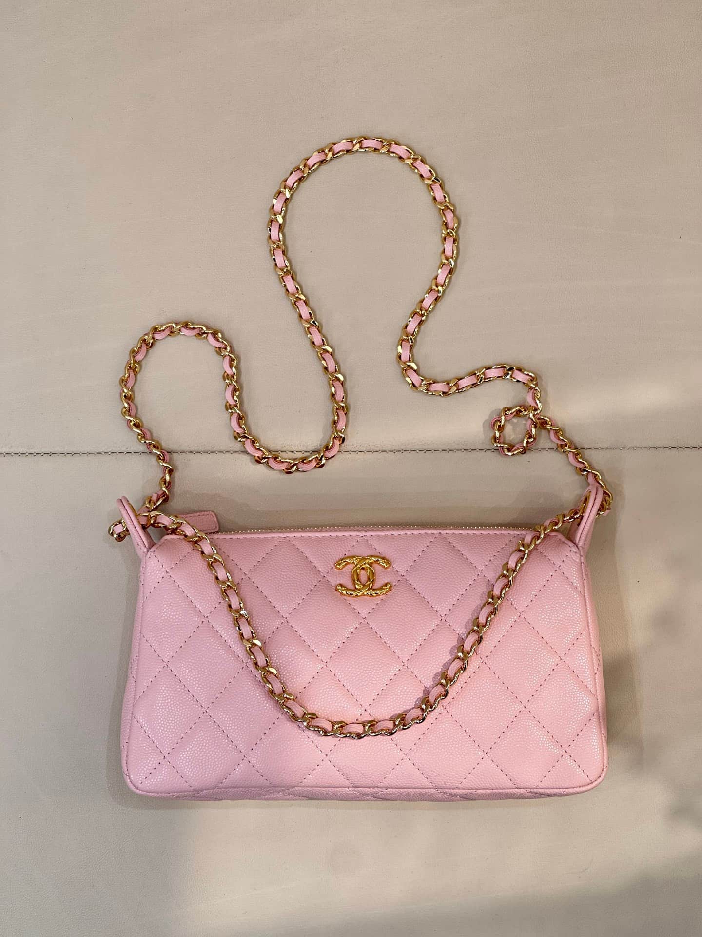 Chanel Hobo Bag Grained Calfskin & Gold-tone Metal Pink AP5023 TOP