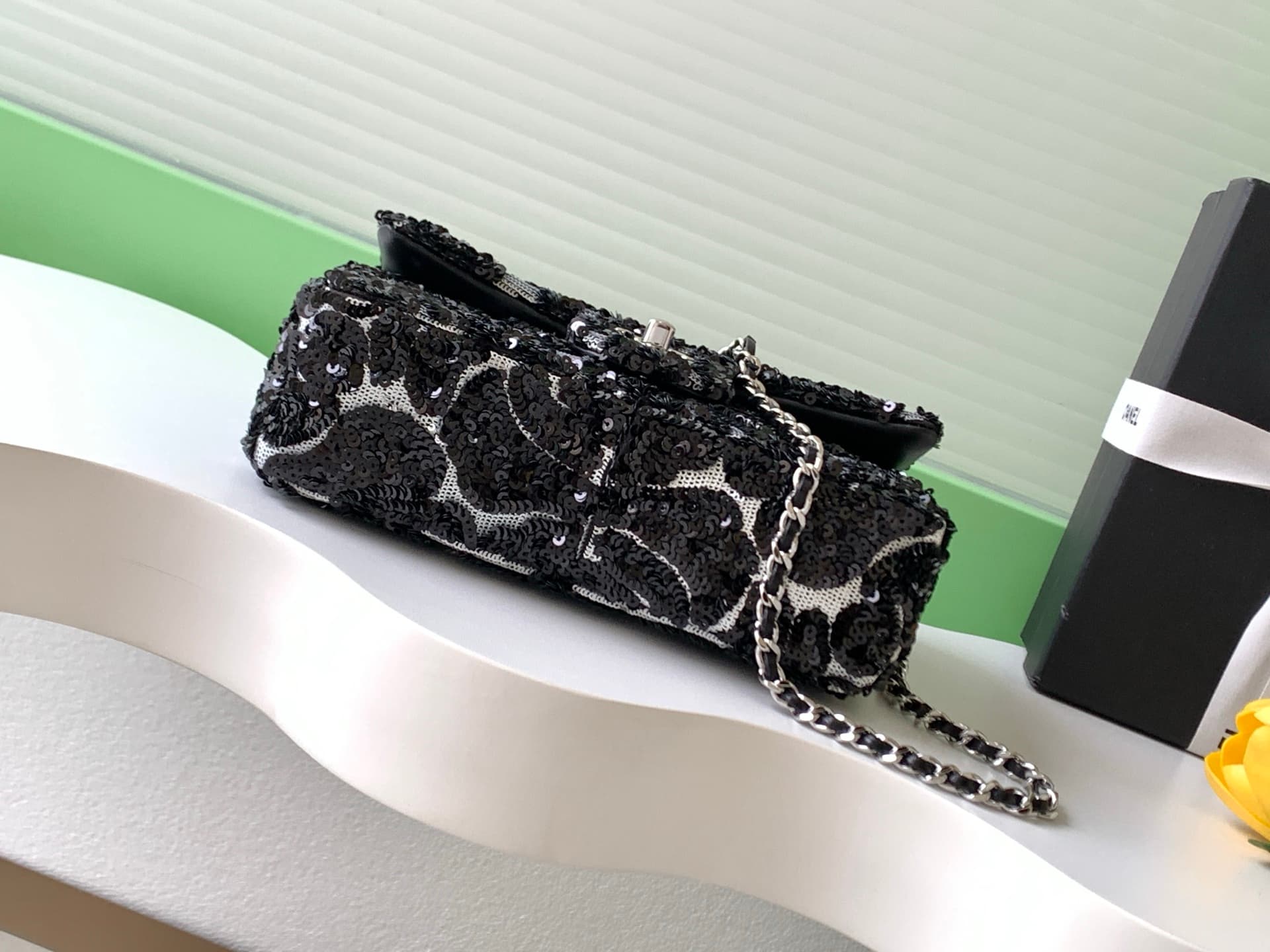 Chanel Flap Bag Sequins & Gold-Tone Metal AS4561  A