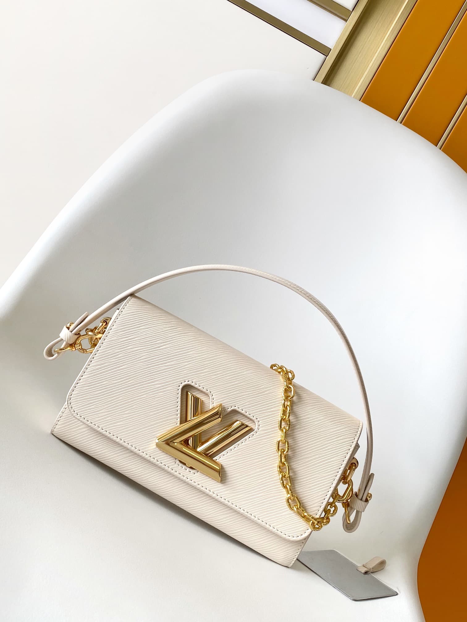 Louis Vuitton Twist West Quartz White Epi grained cowhide leather M24550 High
