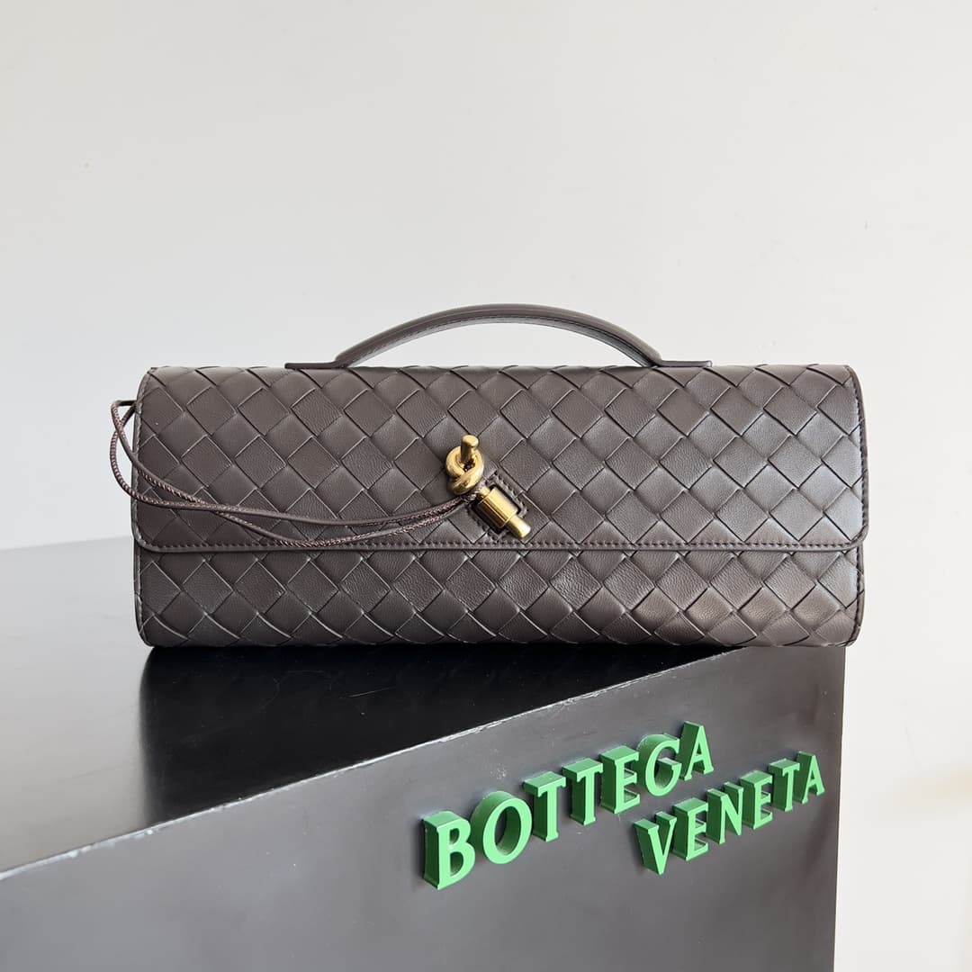 BV Long Clutch Andiamo With Handle Lambskin TOP