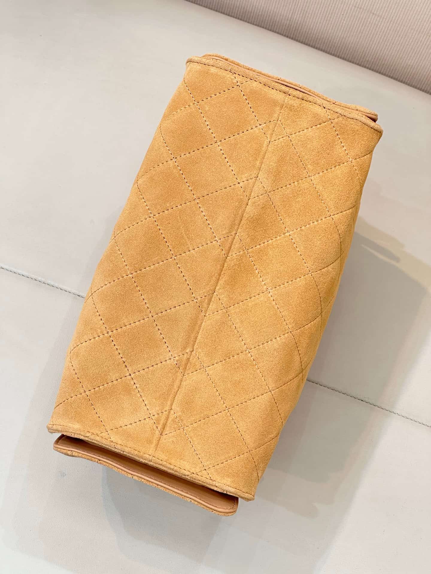 Chanel 25 Small Hobo handbag AS5293 Suede &Gold-tone Metal Beige TOP