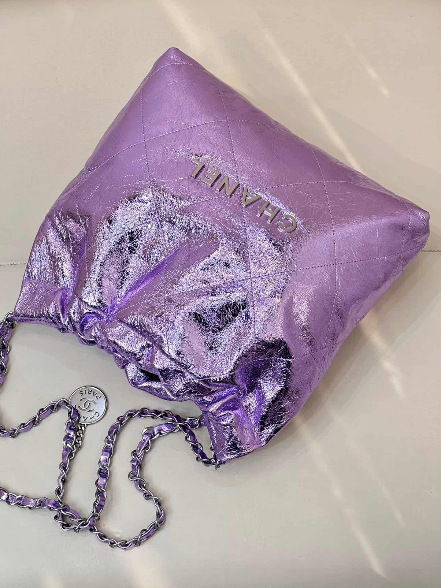 Chanel 22 Small handbag Metallic Calfskin & silver-tone metal AS3260 lilac TOP