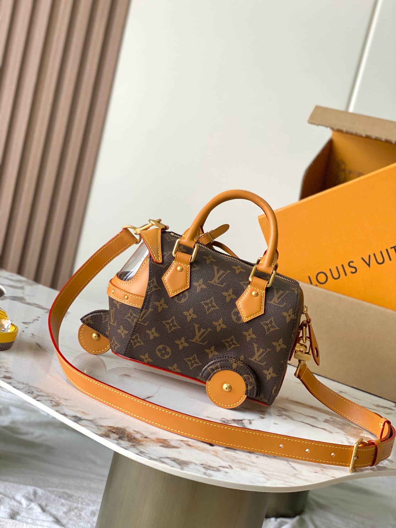 Louis Vuitton Rickshaw Wearable Wallet Monogram coated canvas M28020 TOP