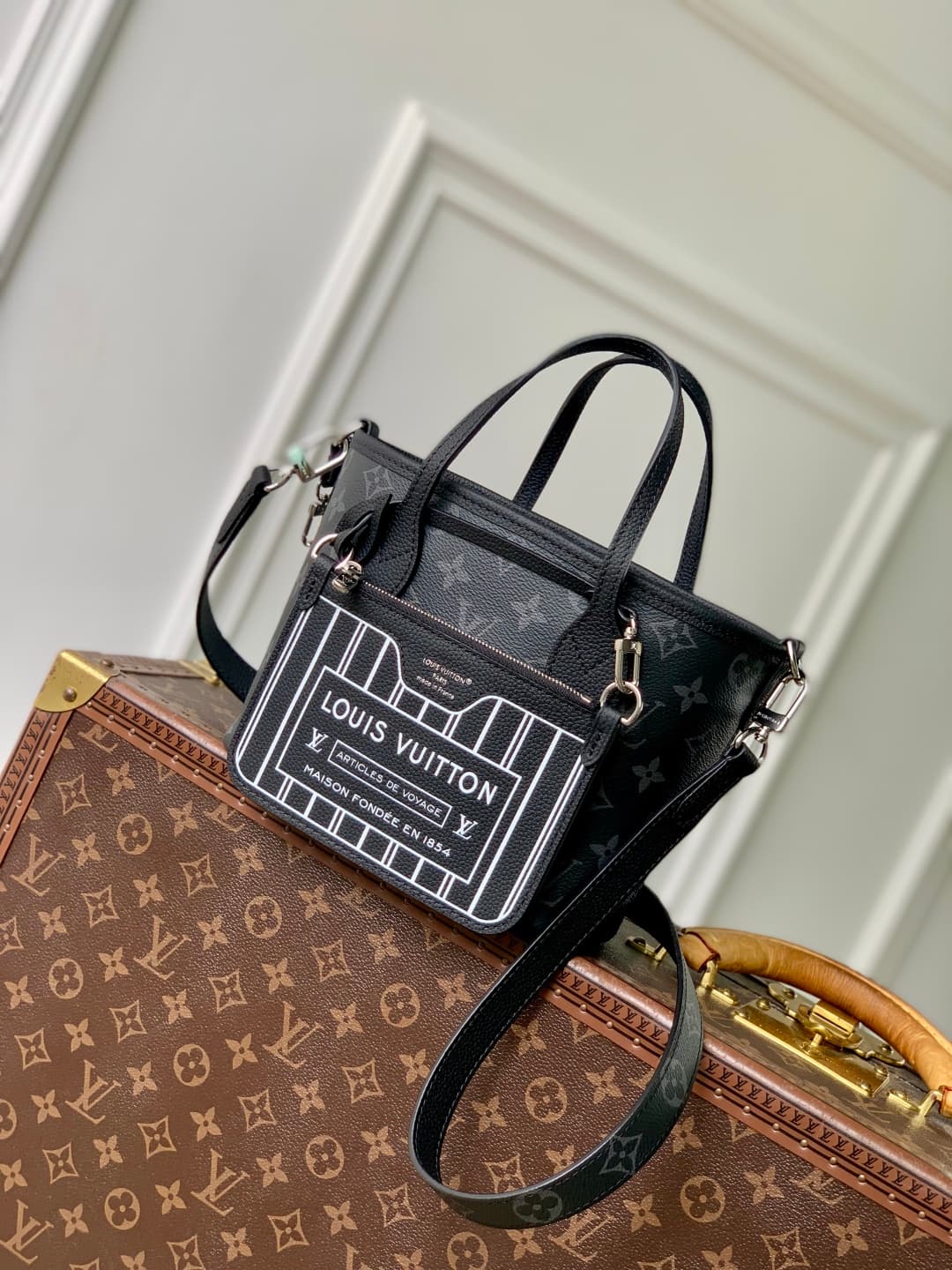Louis Vuitton Neverfull Bandoulière Inside Out BB M15210 Monogram Eclipse/Black High