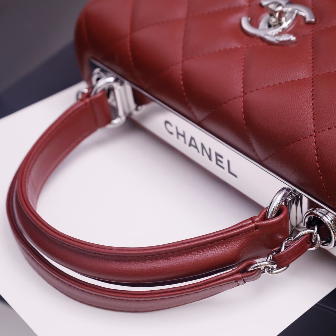 SMALL FLAP BAG WITH TOP HANDLE Lambskin Silver Metal Burgundy A