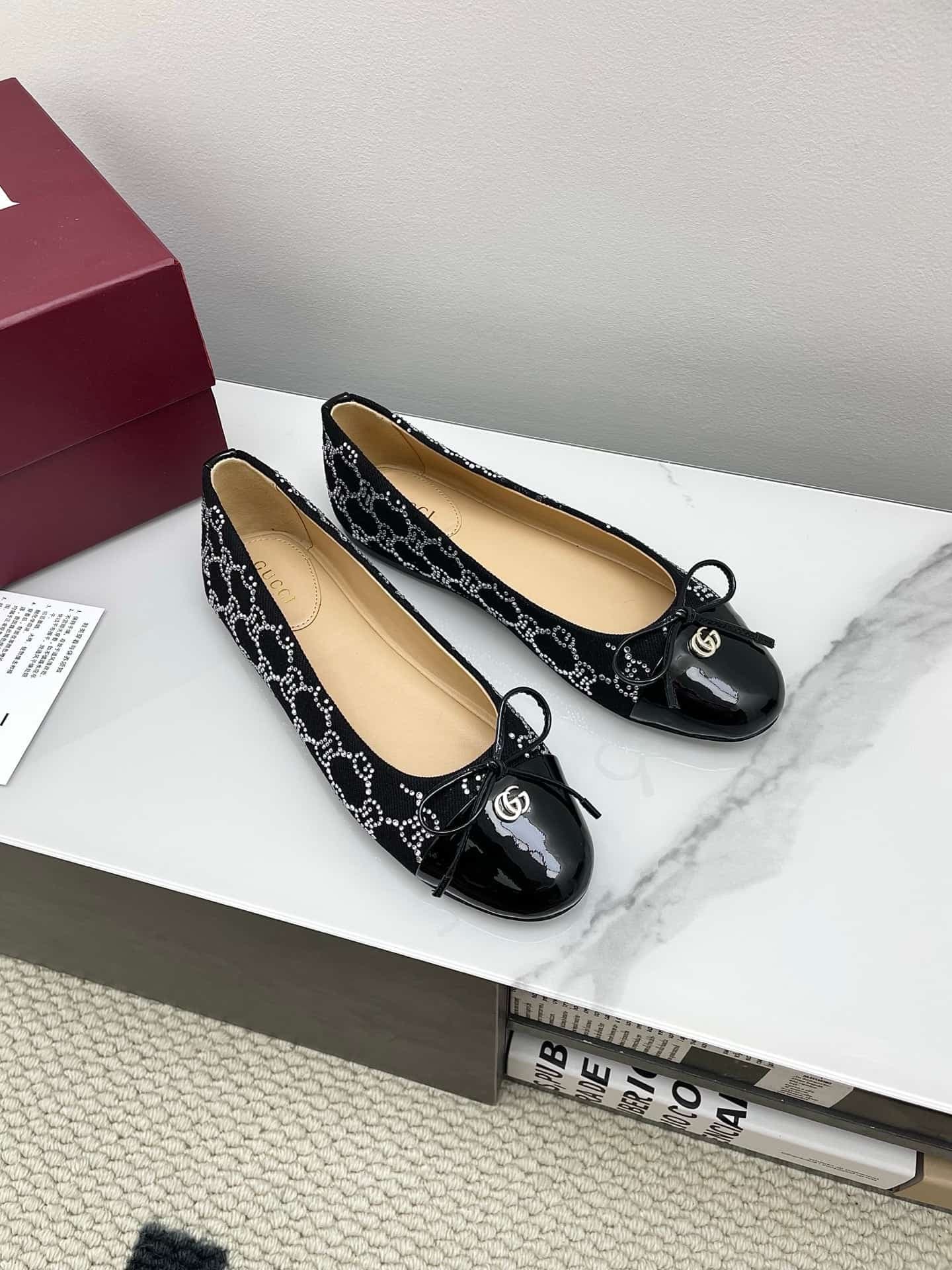 Gucci GG crystal ballet flat Shoes Women