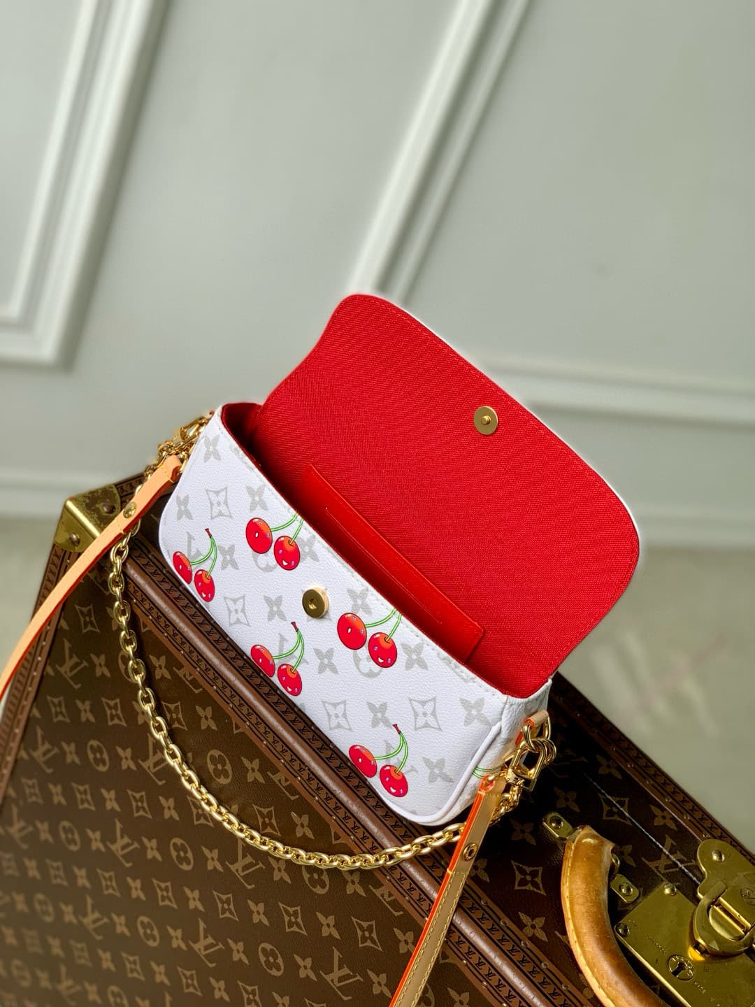 Louis Vuitton x TM Wallet On Chain Ivy Monogram cherry canvas M14239 High