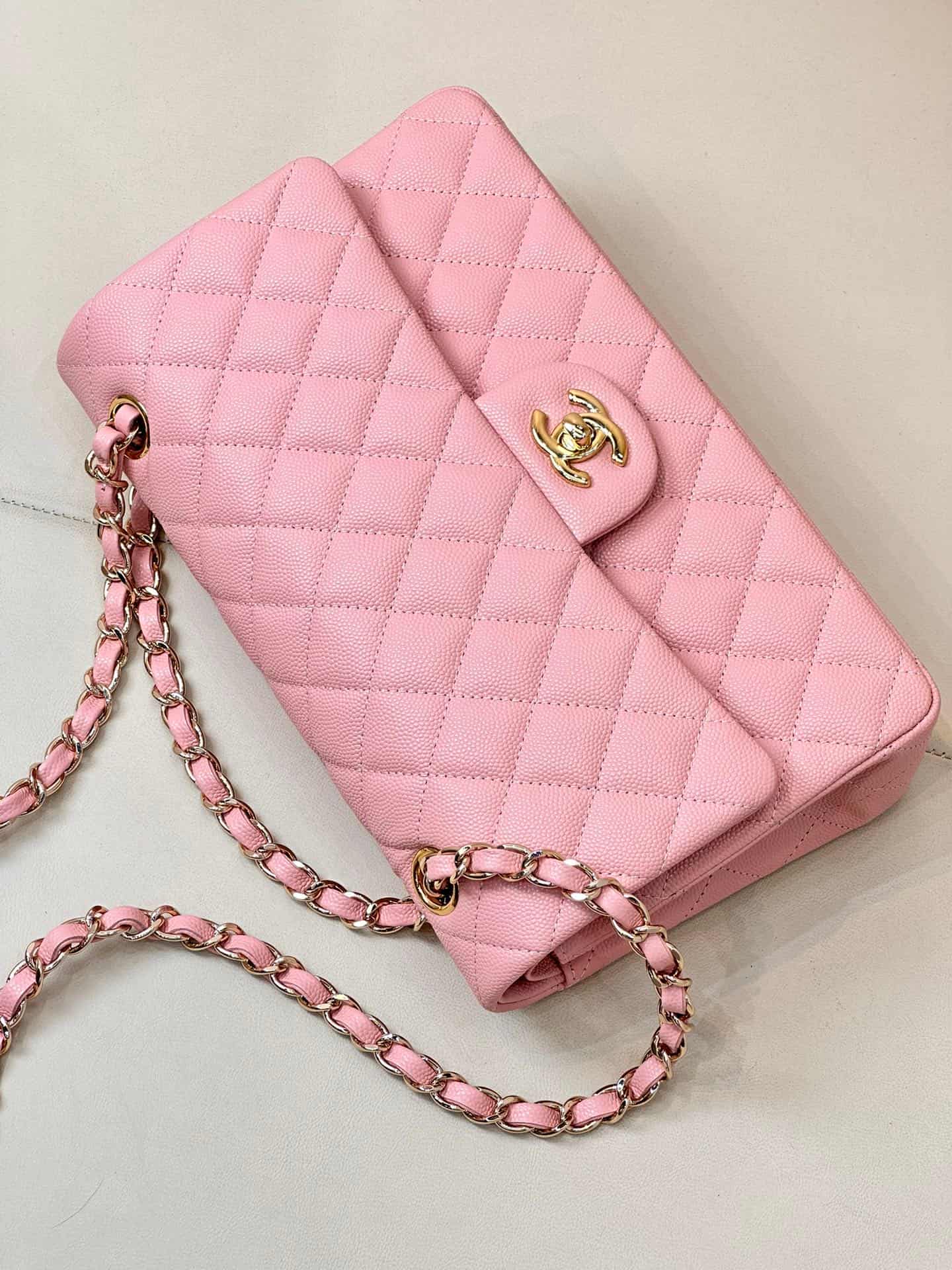 Chanel Medium CLASSIC HANDBAG Grained Calfskin Pink Gold Metal TOP