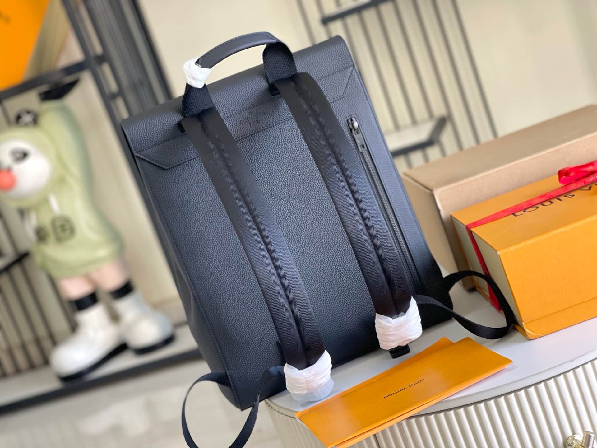 Louis Vuitton Fastline Backpack Black Cowhide leather M21367 TOP