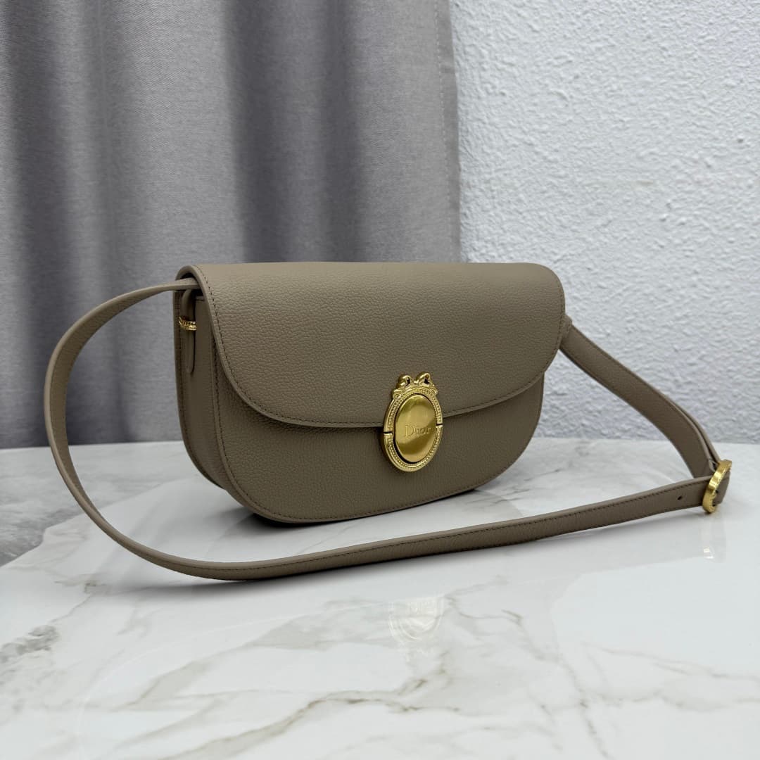 Dior Médaillon Flap Bag Grey Grained Calfskin M3920 High