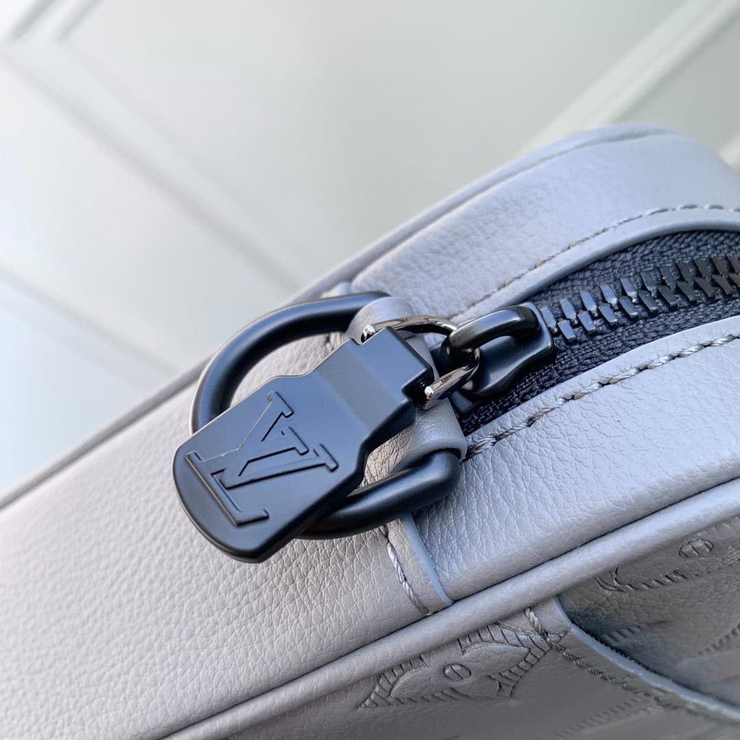 Louis Vuitton Trio Messenger Anthracite Gray Monogram Shadow calfskin leather M27185 High