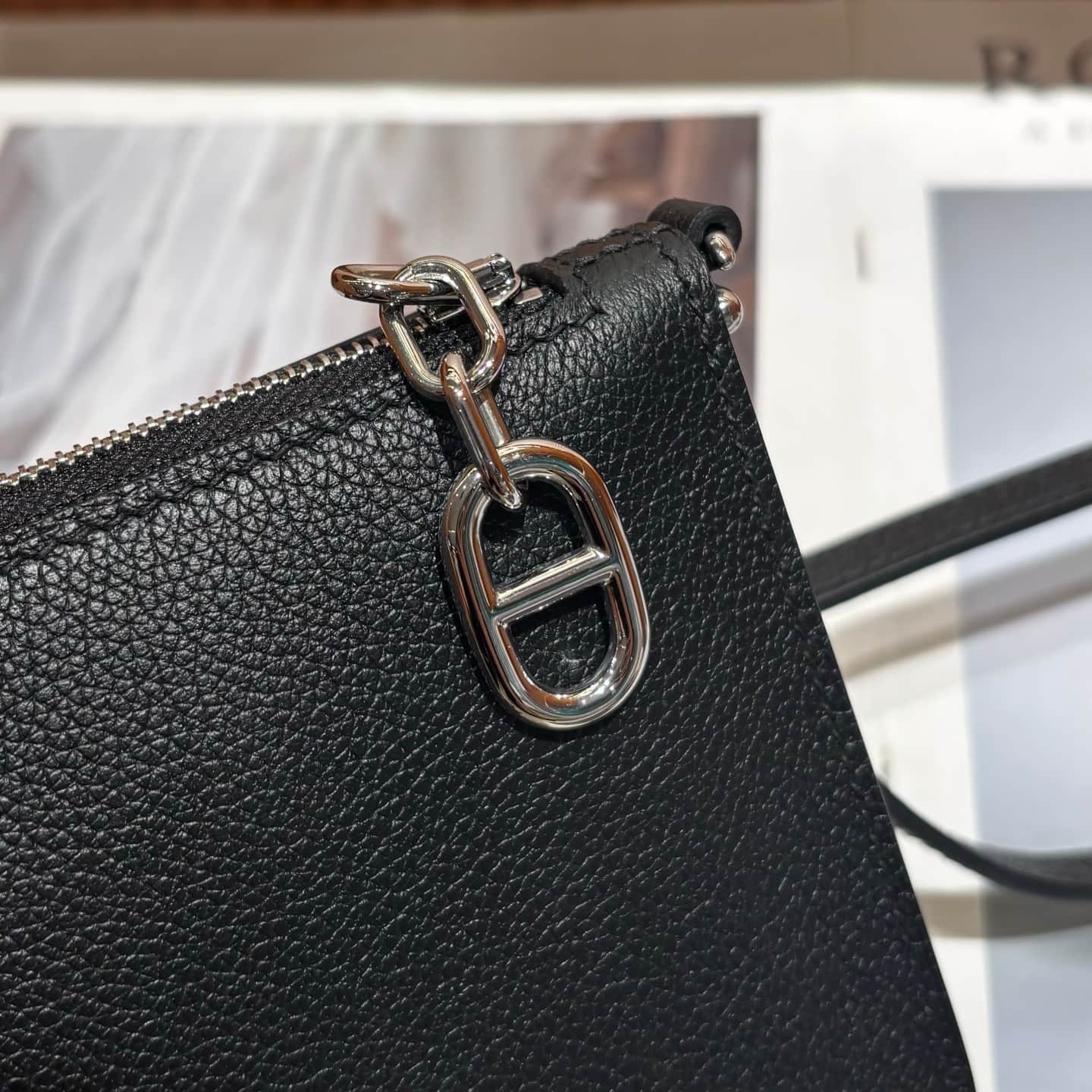 Hermes Zipengo Chaine d'Ancre To Go pouch Evergrain calfskin Noir WAX High