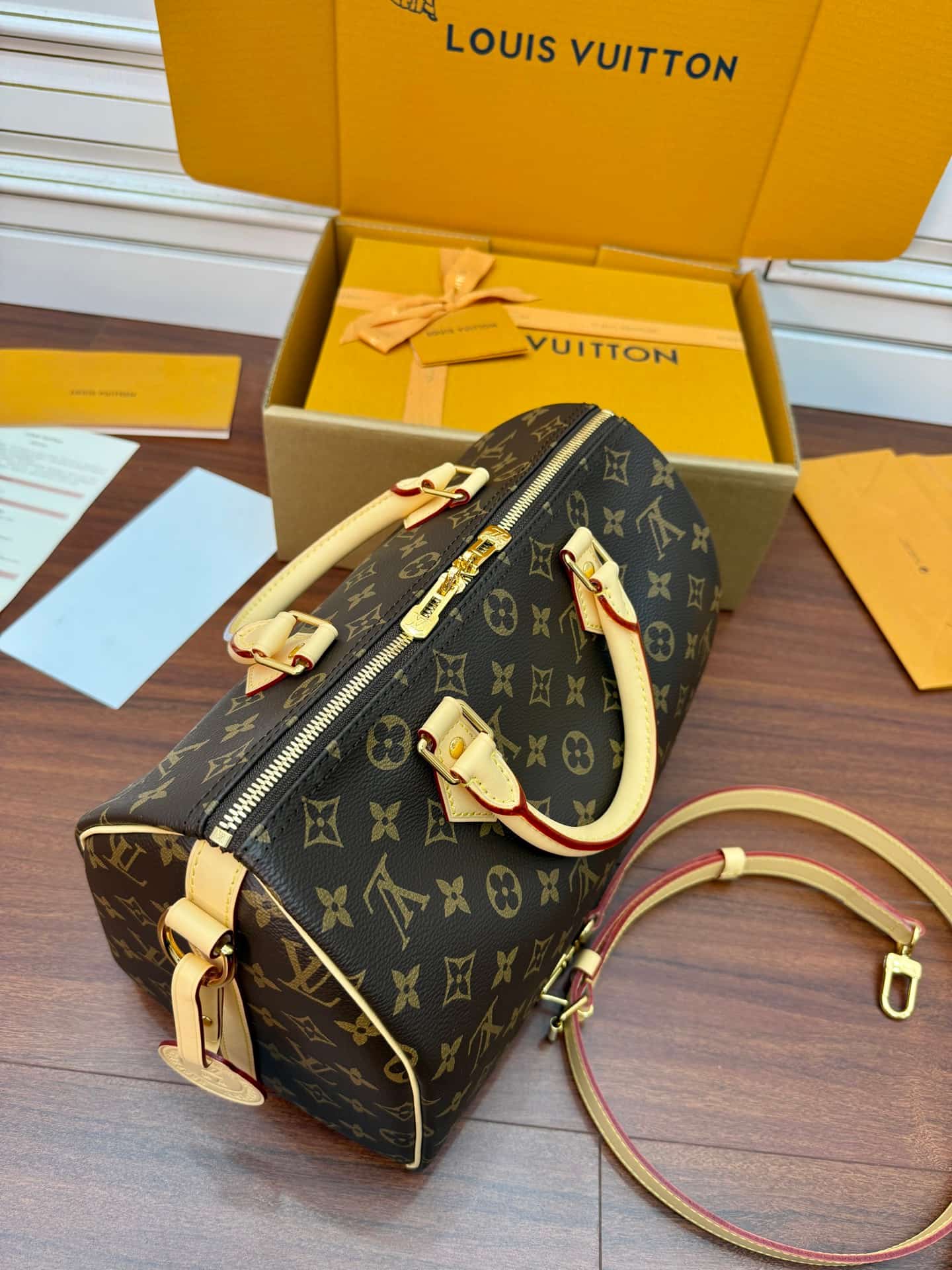 Louis Vuitton Speedy Bandoulière 30 Monogram coated canvas M46980 TOP
