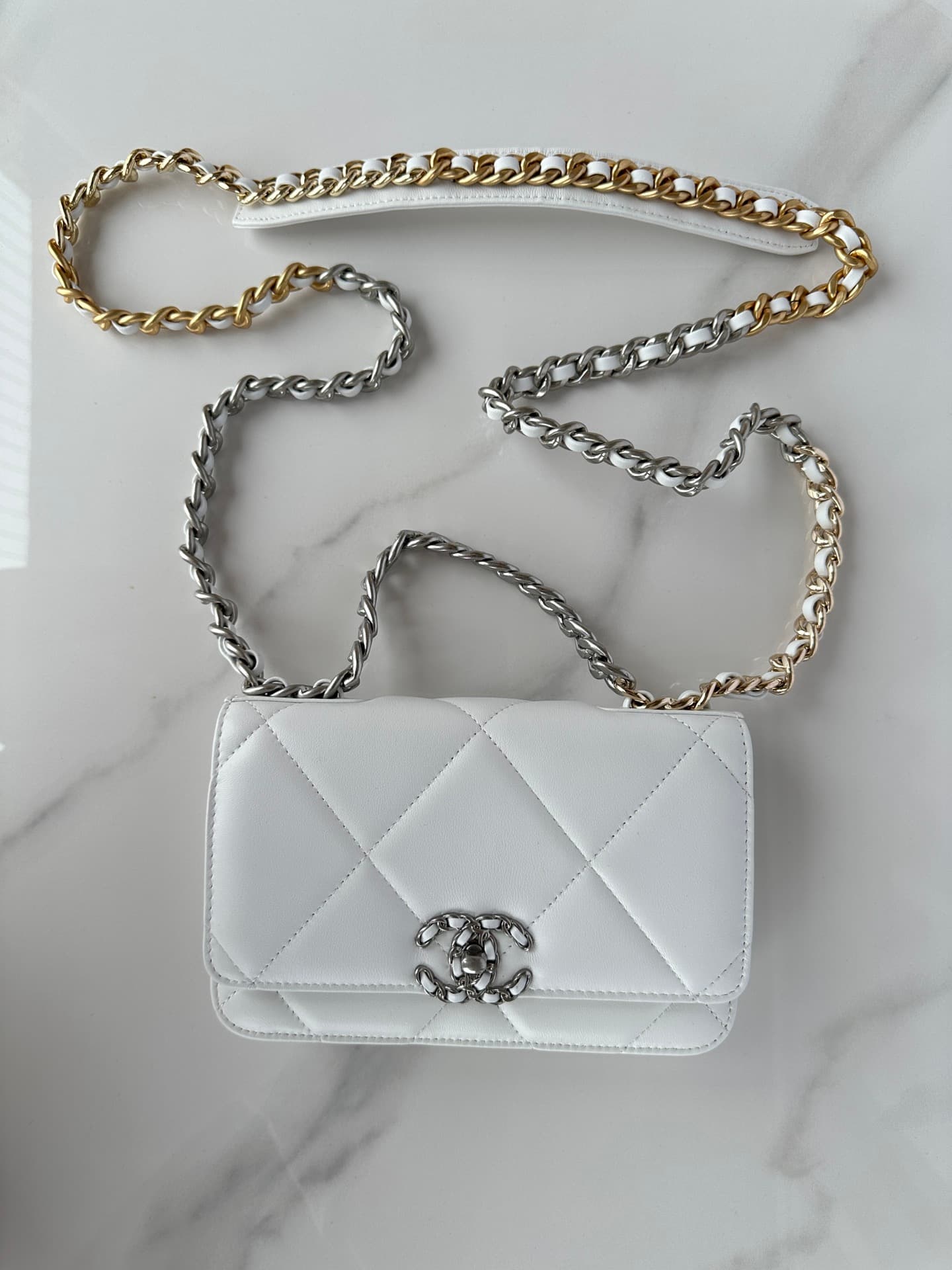 Chanel Wallet on Chain Lambskin Leather & Silver-Tone Metal White AP0957 A