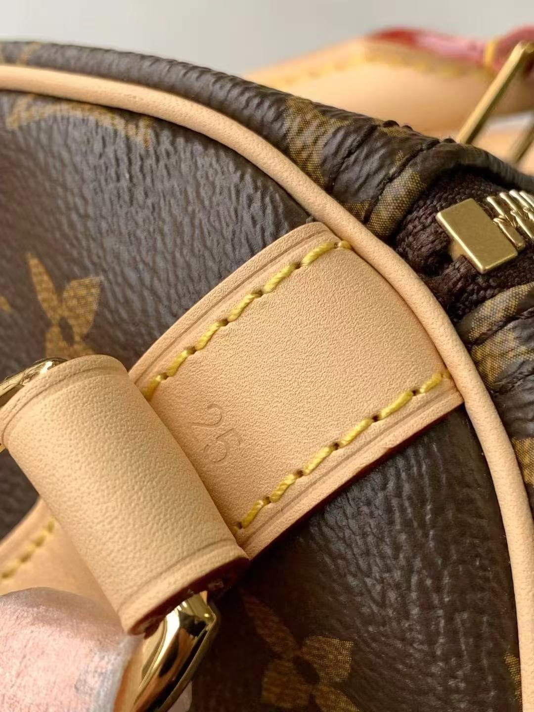 Louis Vuitton Speedy Bandoulière 25 Monogram coated canvas M41113 Top