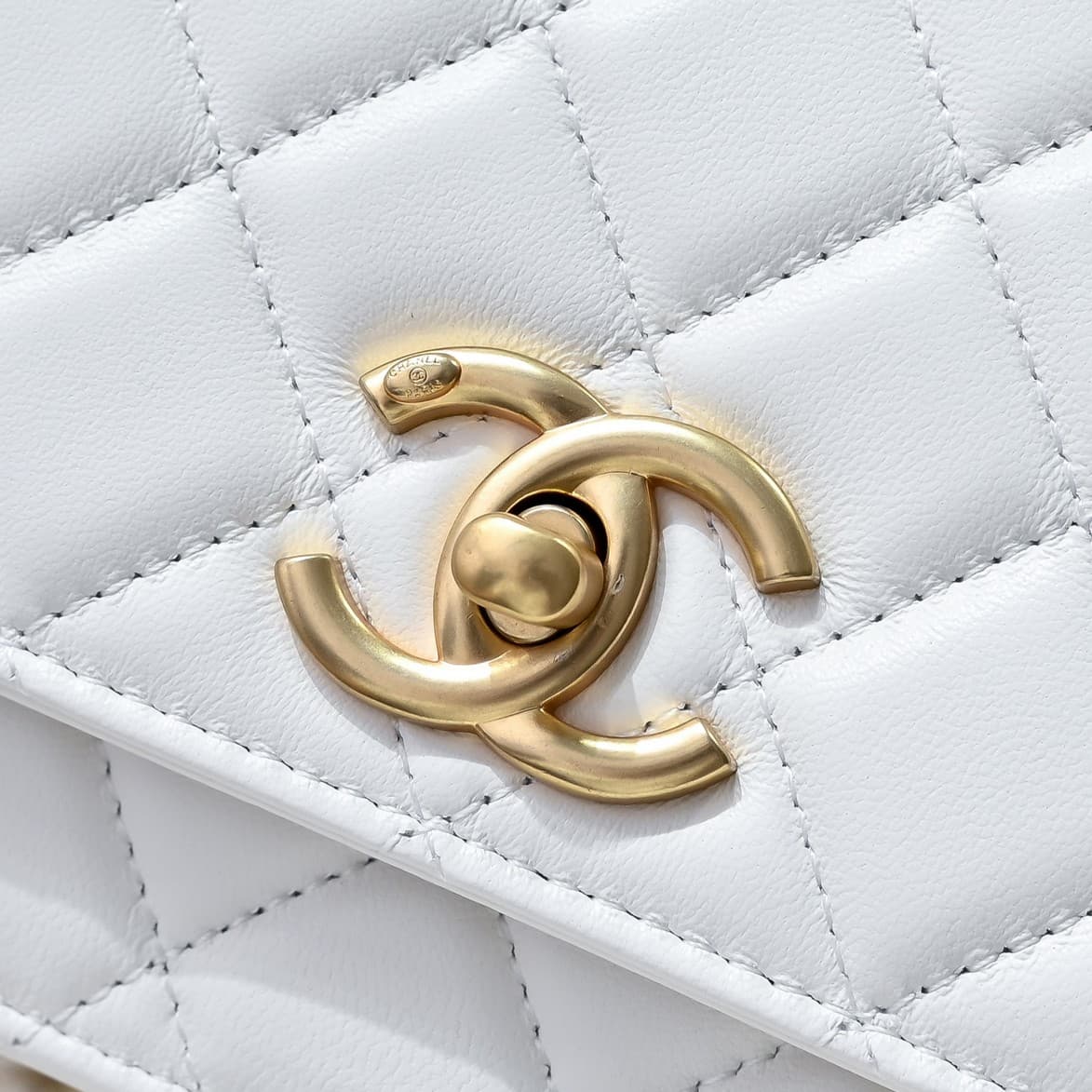 Chanel Wallet on Chain Quilted Leather & Gold-Tone Metal White AP3938 High