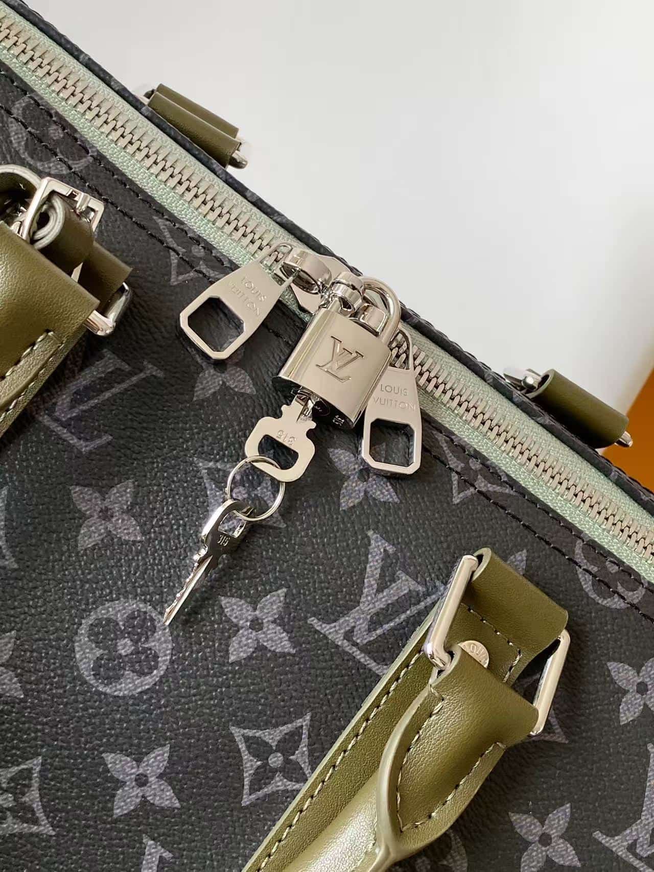 Louis Vuitton Keepall Bandoulière 45 Khaki Green Monogram Eclipse coated canvas M28837 High