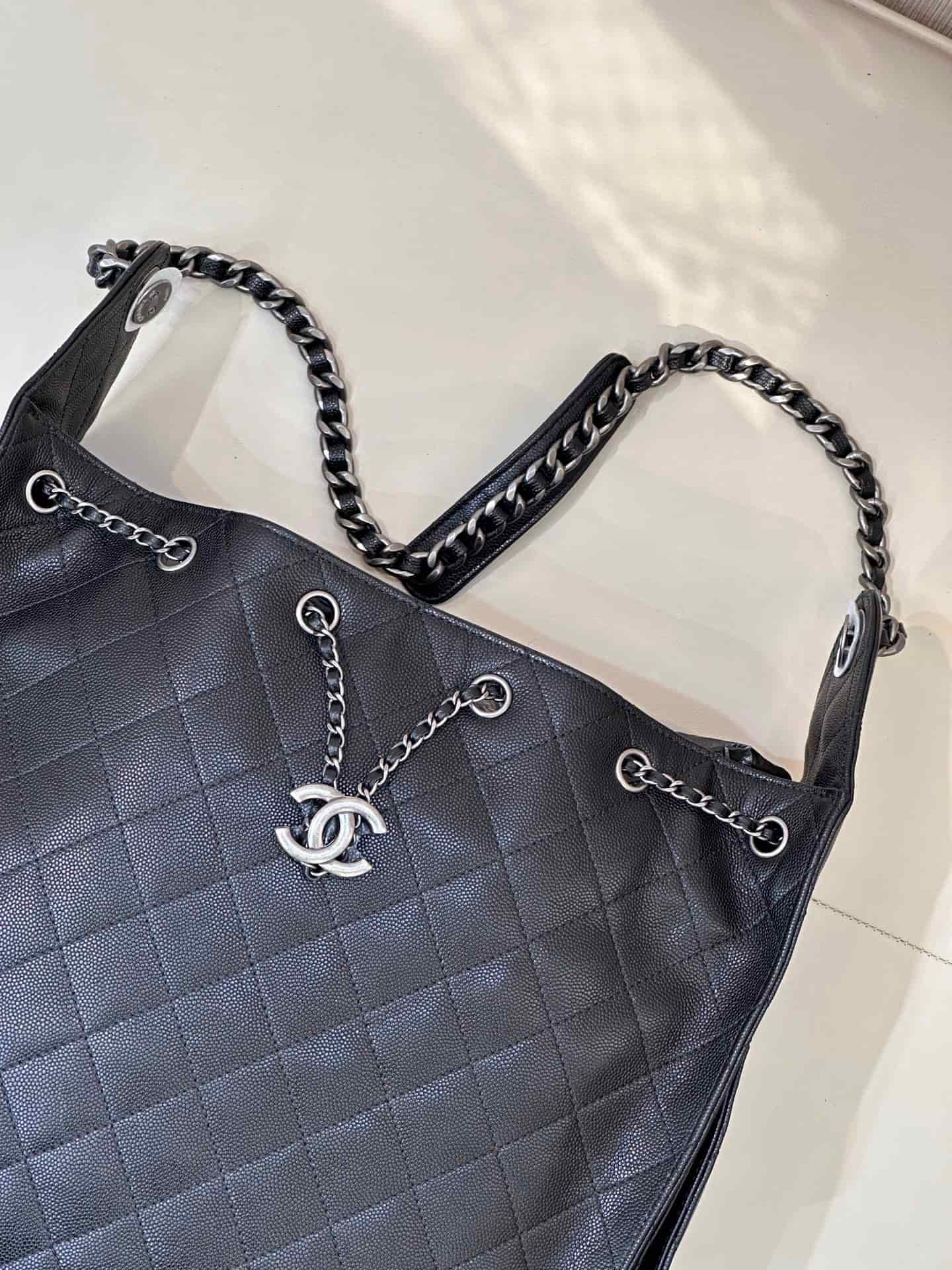 Chanel 25 Medium Hobo handbag AS5311 Grained Calfskin & Silver-tone Metal Black TOP
