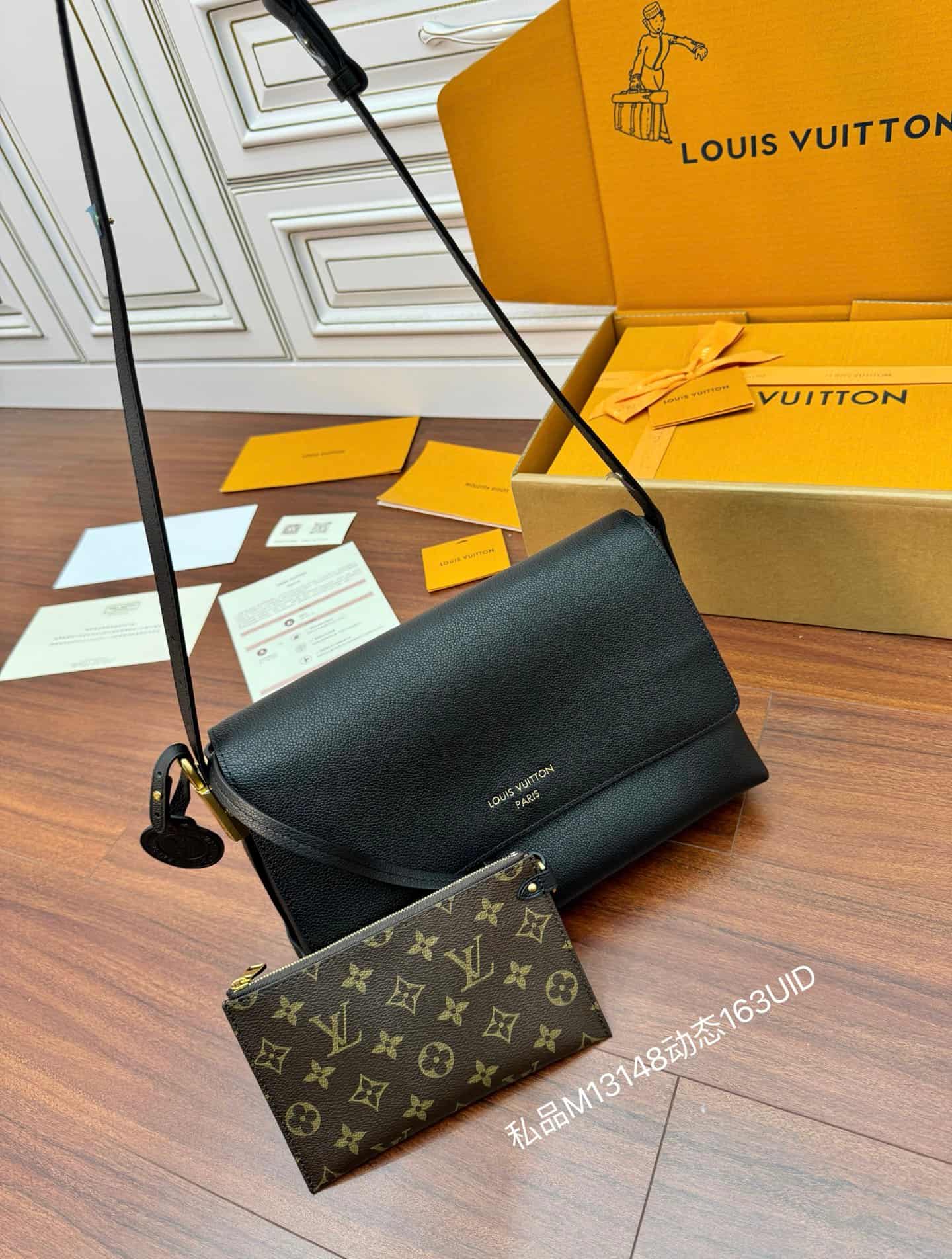 Louis Vuitton Low Key Messenger Black Calf leather M13148 TOP