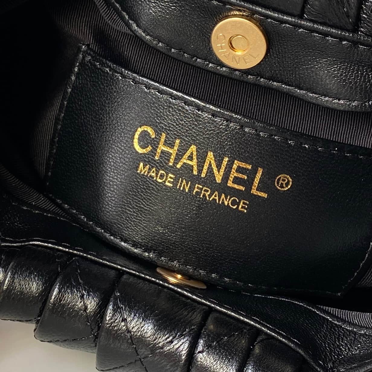 Chanel Small Hobo Bag Lambskin-Shell Effect Plexi & Gold-Tone Metal Black AS6022 High