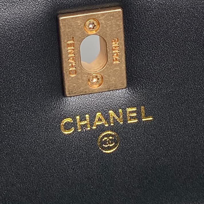 Chanel Mini Flap Bag with Top Handle Grained Shiny Calfskin & Gold-Tone Metal Black AP4798 A