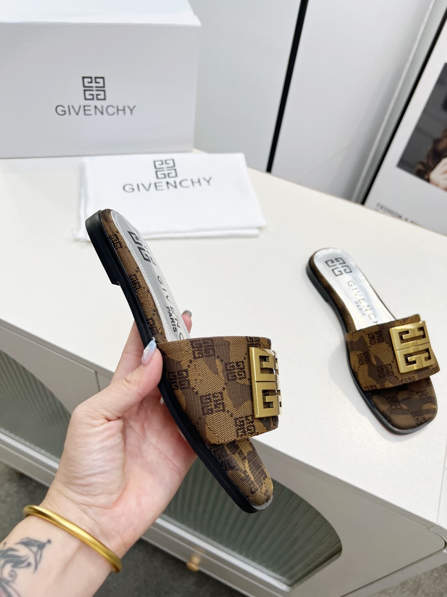 Givenchy 4G flat mules Shoes Women