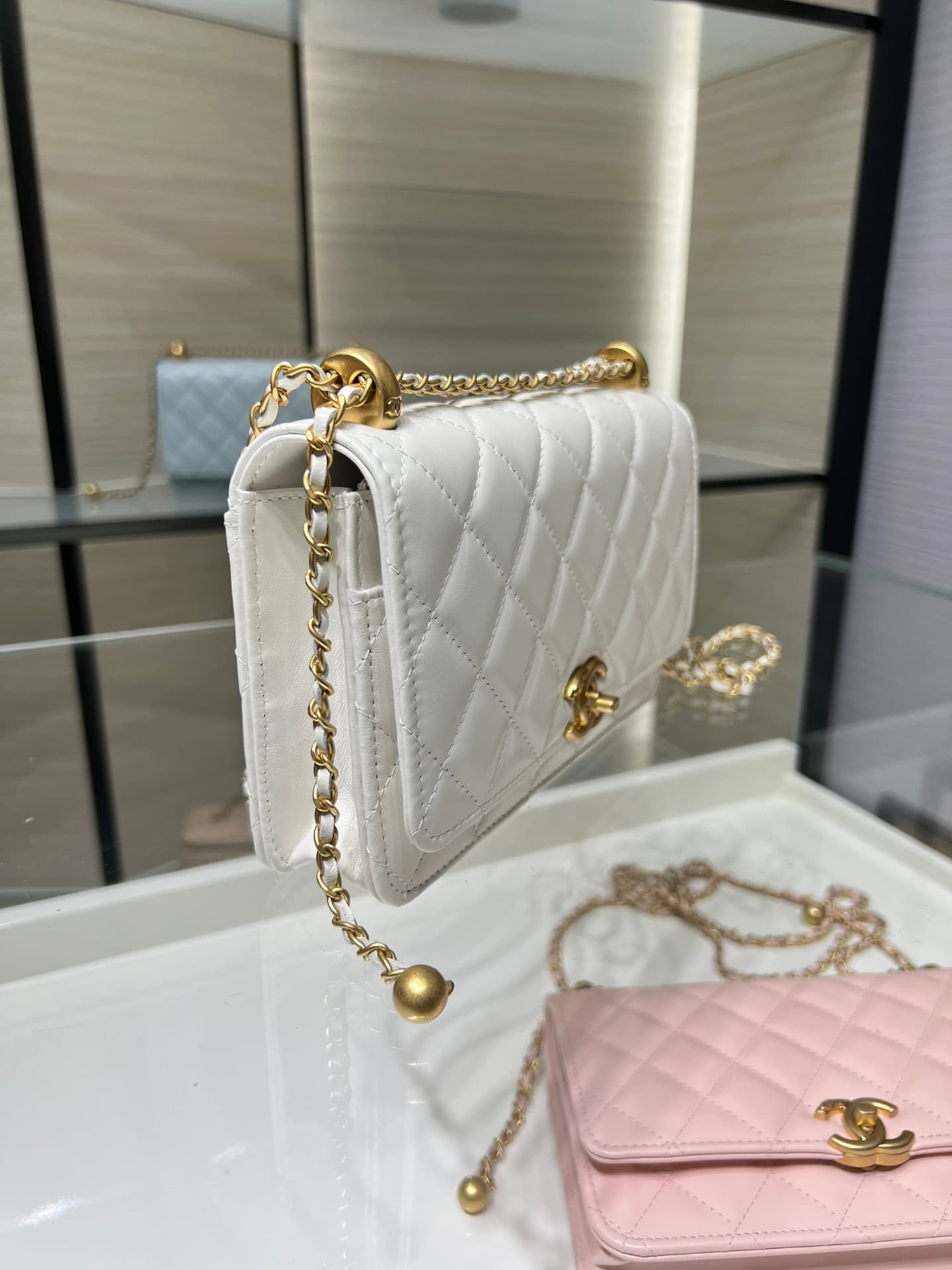 Chanel Wallet on Chain Shiny Calfskin & Gold-Tone Metal White AP2289 High