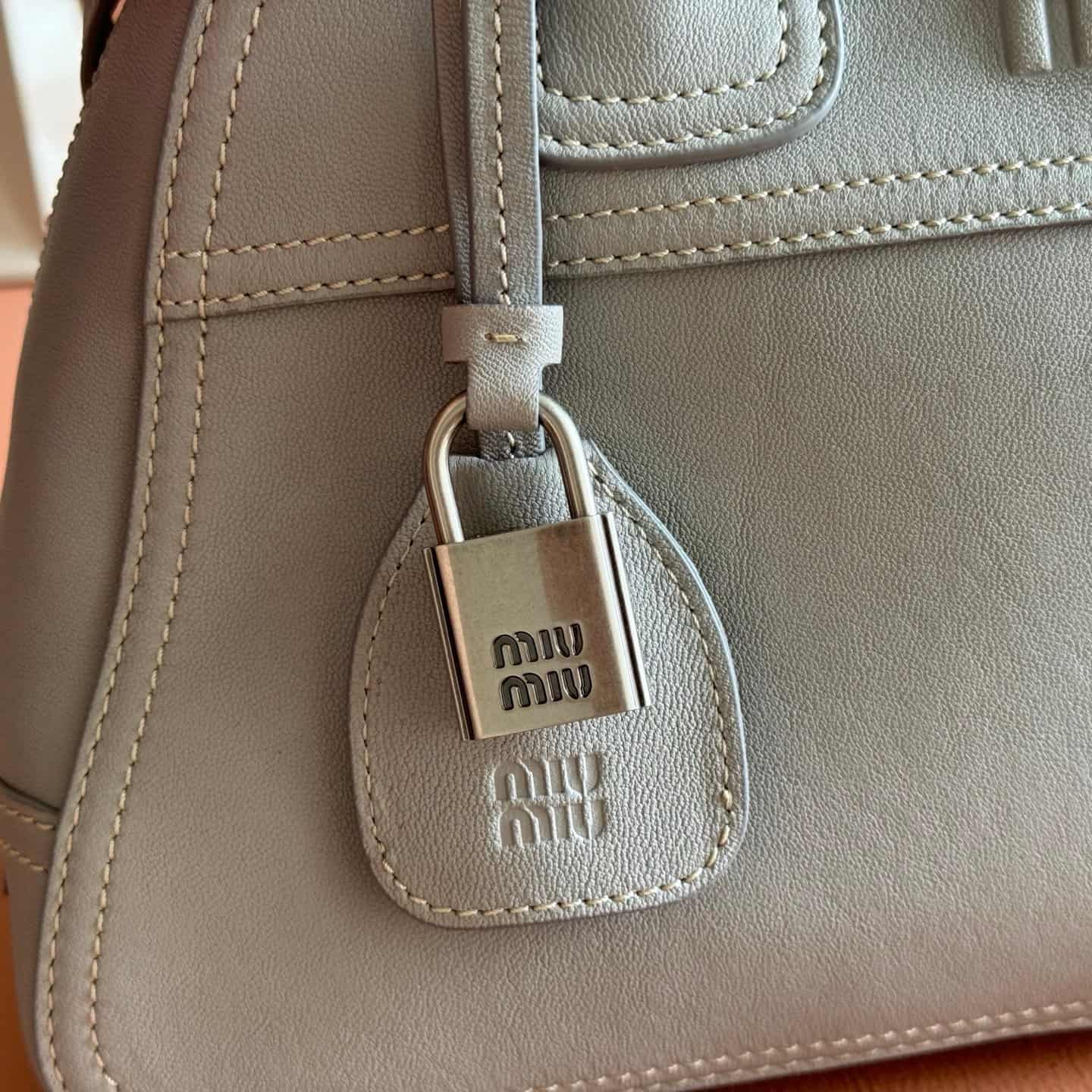 Miu Miu Vivant nappa leather bag Chalk Grey 5bb199 TOP