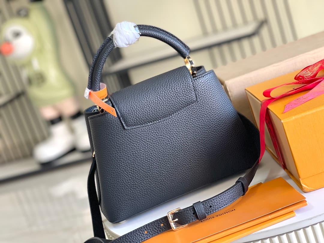 Louis Vuitton Capucines MM Taurillon leather M12135 Black TOP