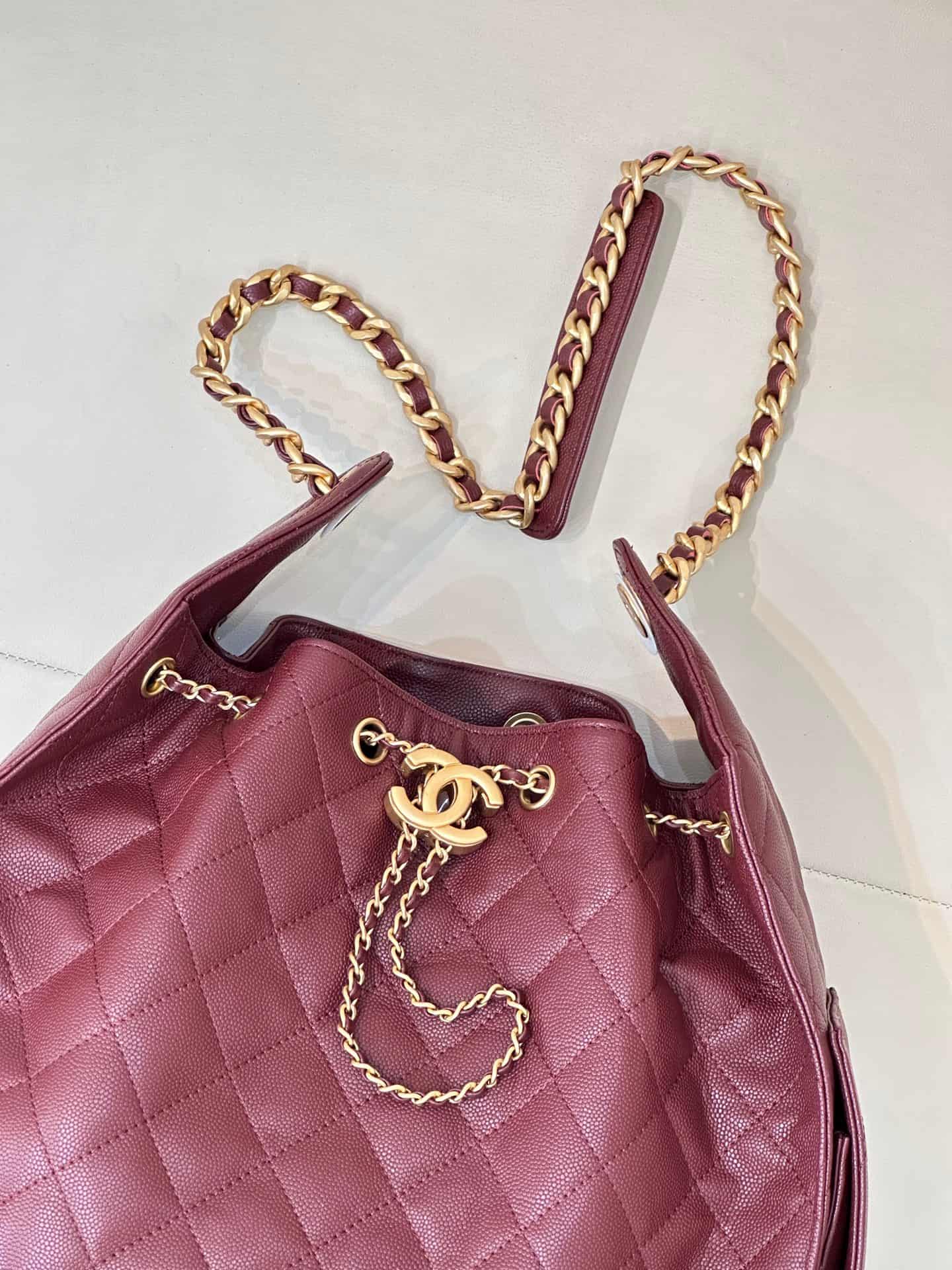 Chanel 25 Medium Hobo handbag AS5311 Grained Calfskin & Gold-tone Metal Burgundy TOP