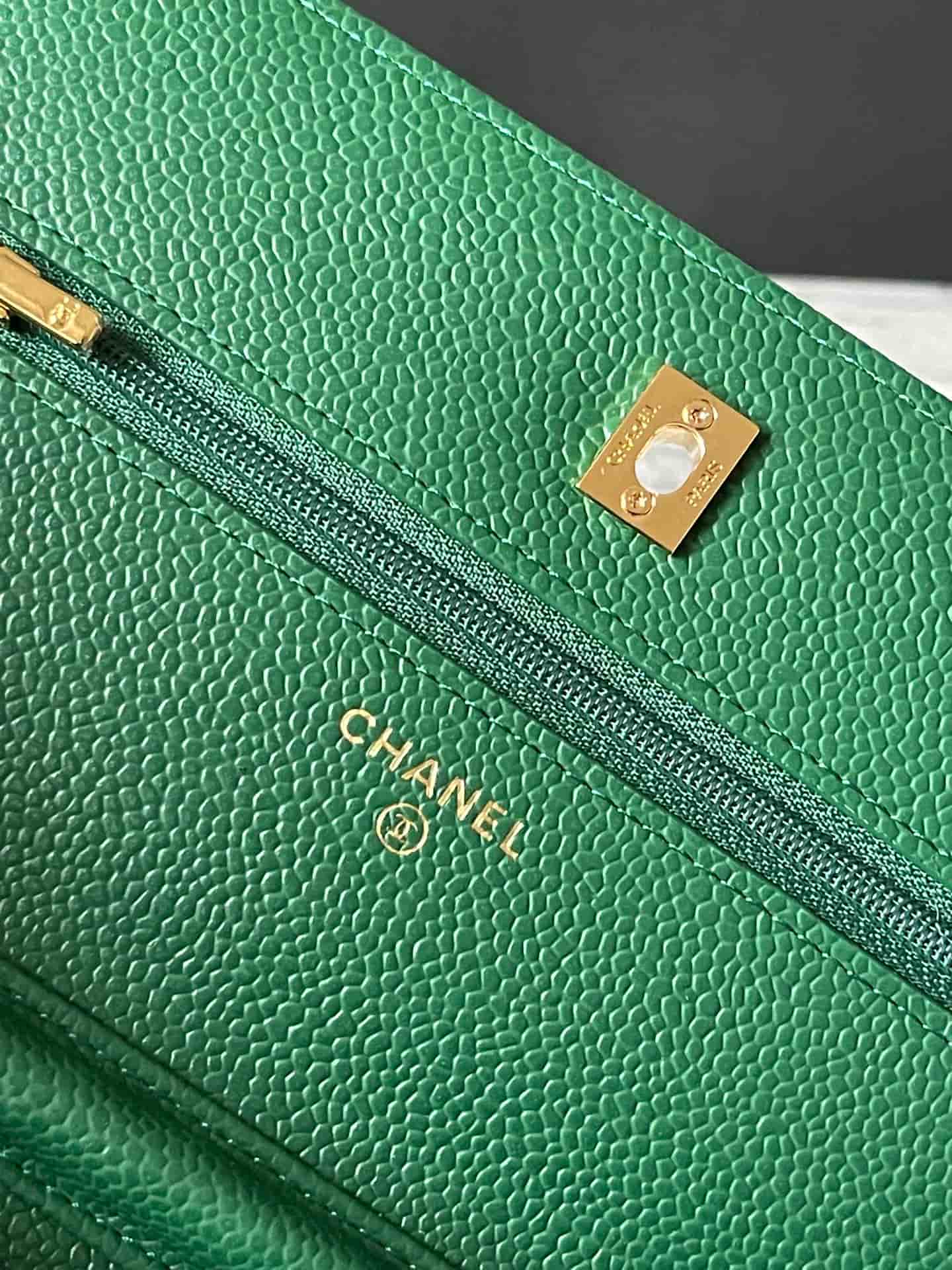 Chanel Classic Wallet on Chain Grained Shiny Calfskin & Gold-Tone Metal AP4241 Green A