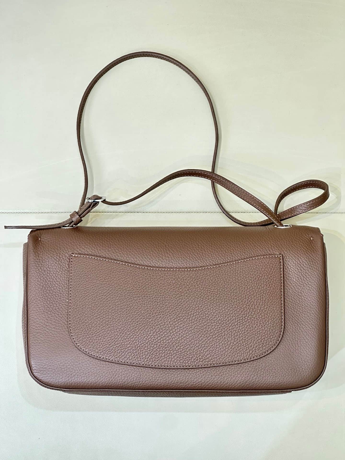 Chanel Maxi Flapbag Grained Calfskin & Silver Metal Light Brown AS6231 TOP