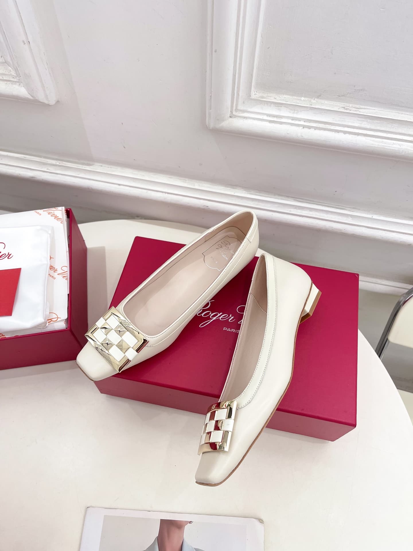 Roger Vivier Trompette Pump Shoes Women