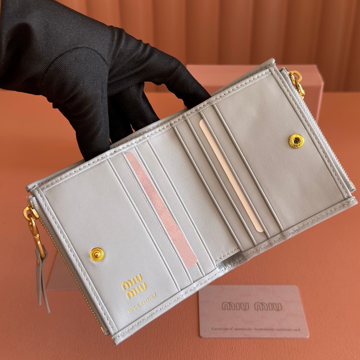 Miu Miu Begonia Pearl Gray Matelassé Nappa Leather Wallet 5MV017 TOP