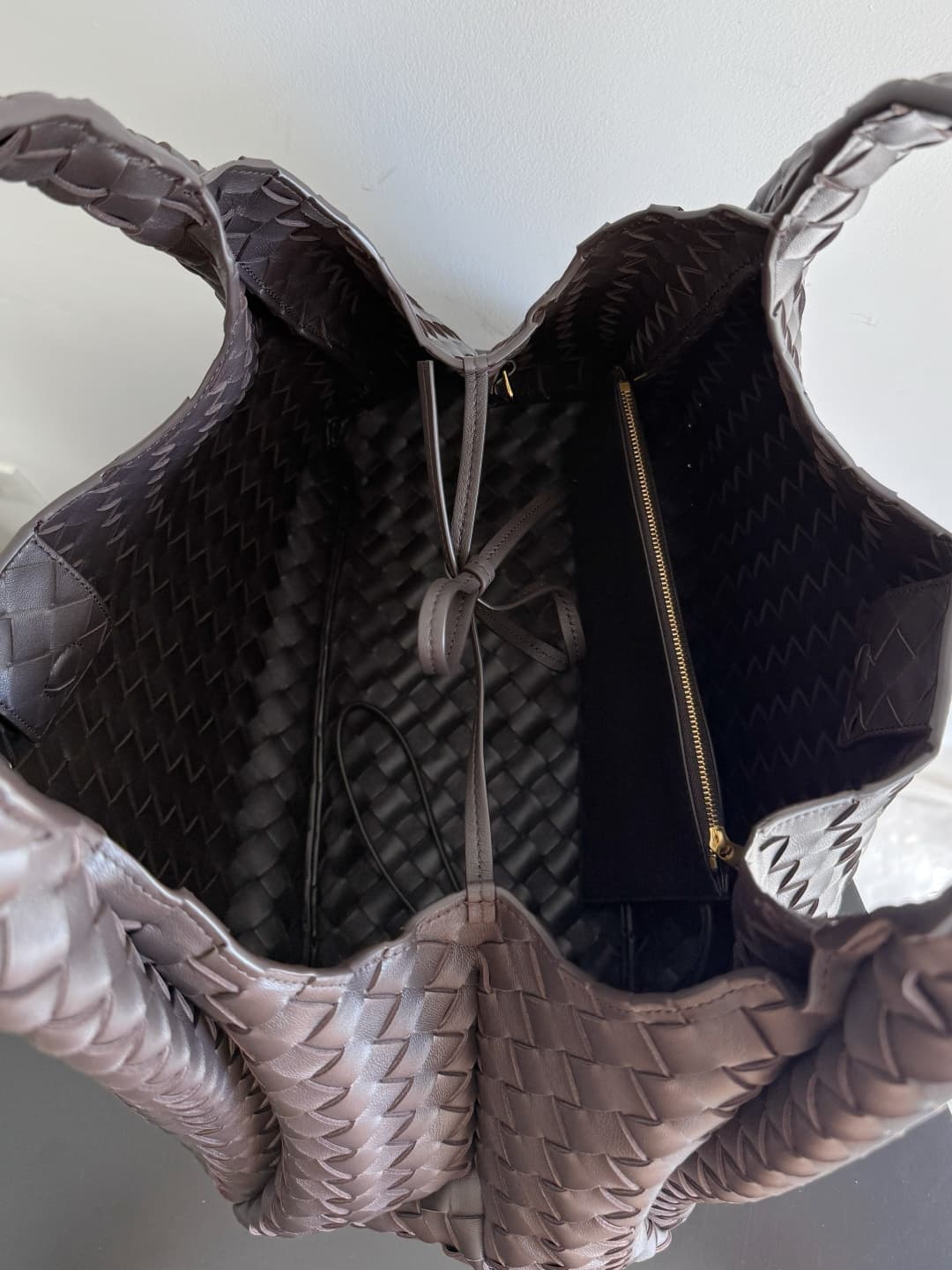 Bottega Veneta Large Campana shoulder bag in Intrecciato leather Brown TOP