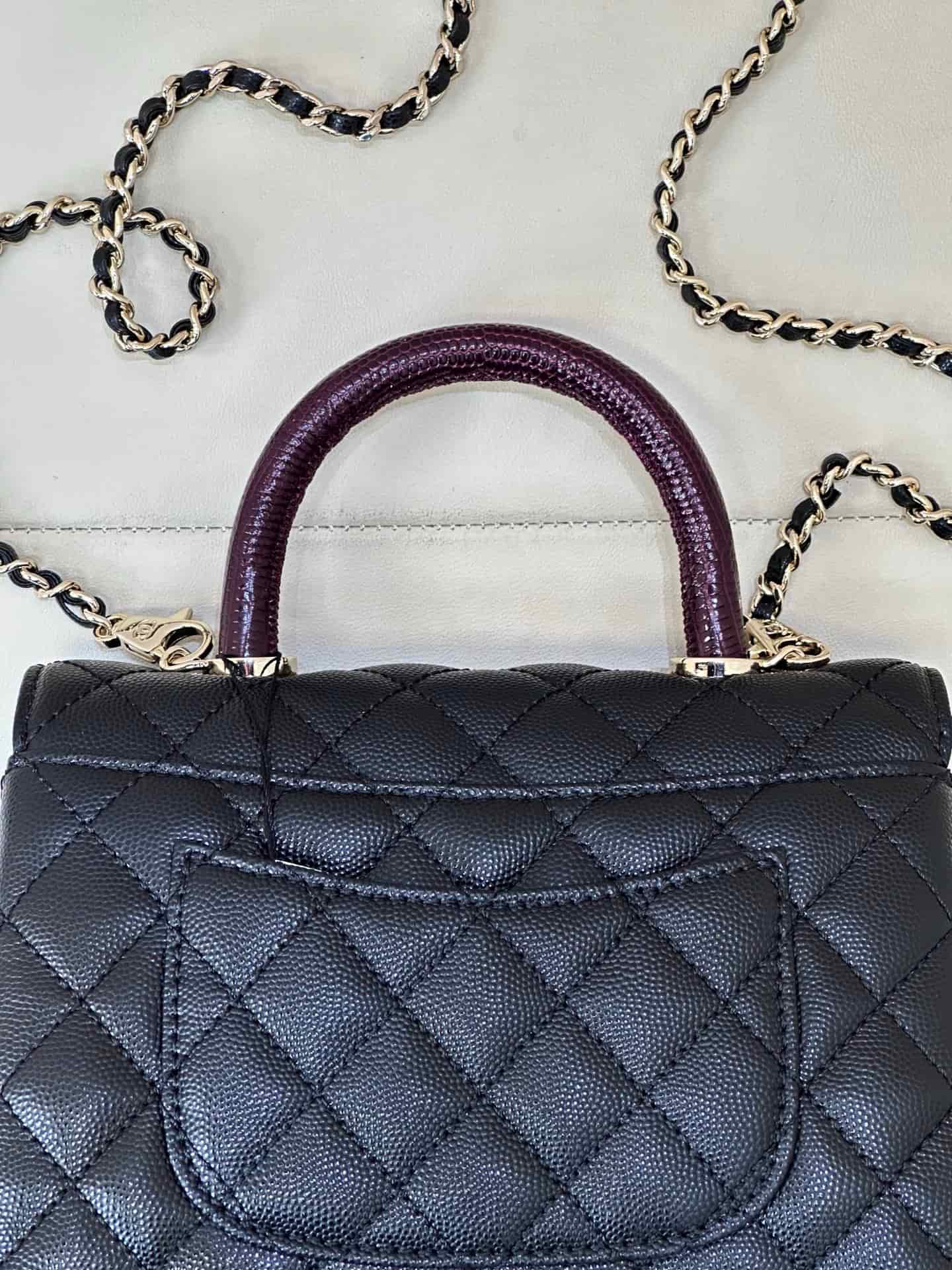 FLAP BAG WITH TOP Embossed Lizard HANDLE Grained Calfskin & Gold-Tone Metal A92990 Black  TOP