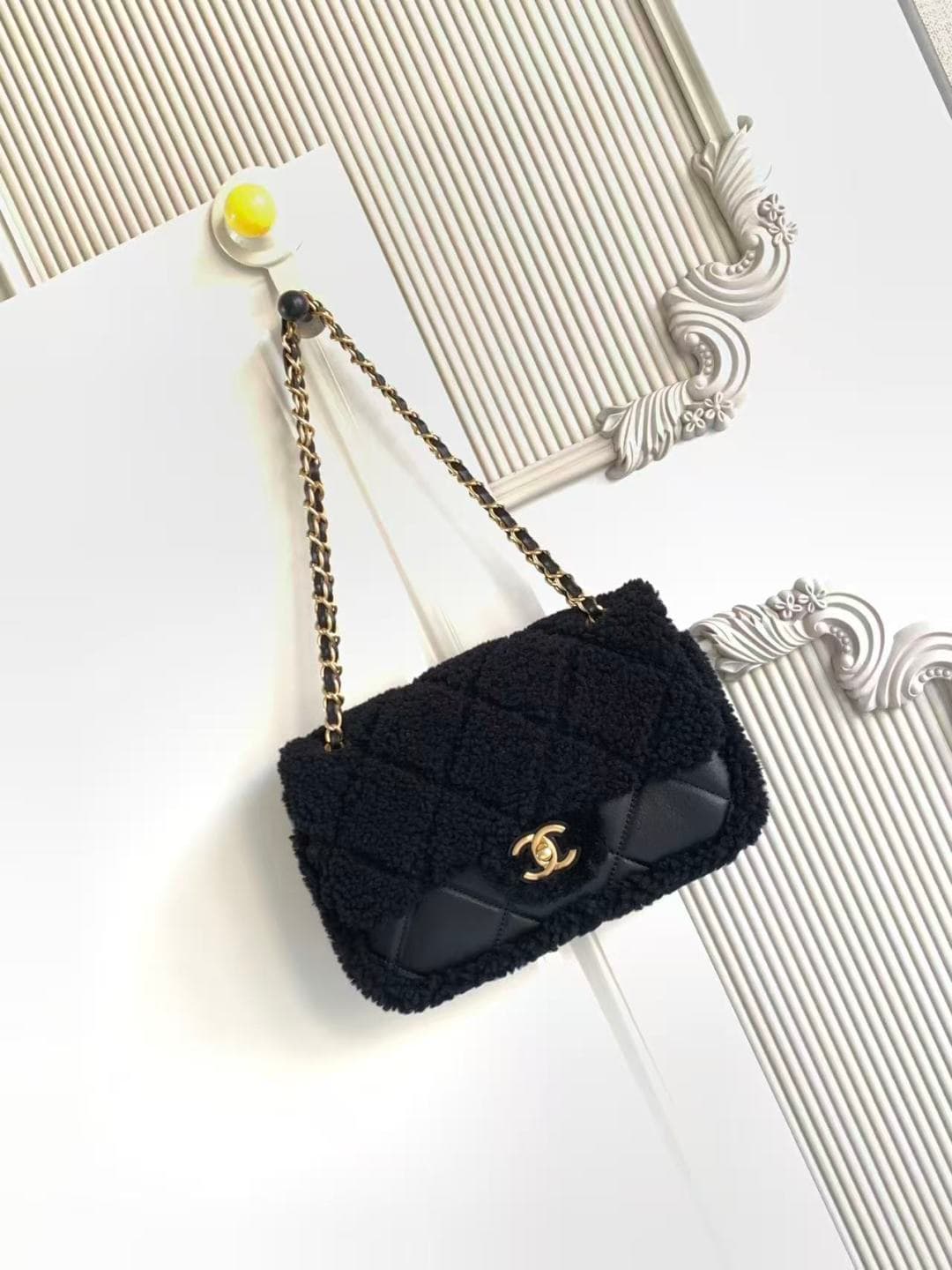 Chanel Small Shearling Flap Bag in Black lambskin with balck shearling & Gold-Tone Metal AS5149 A