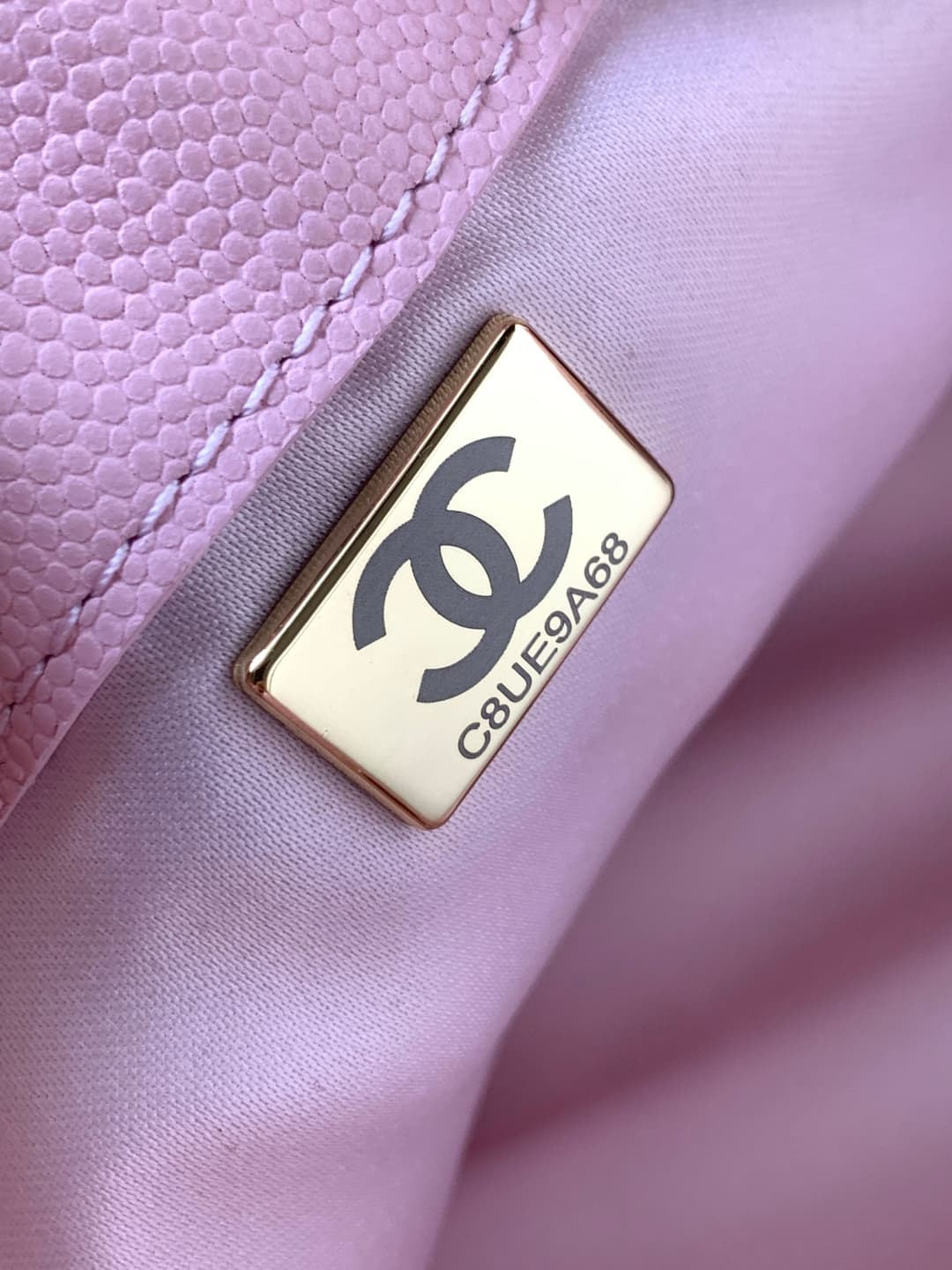 Chanel 25 Medium Hobo Medium handbag AS5311 Grained Calfskin & Gold-tone Metal Pink A
