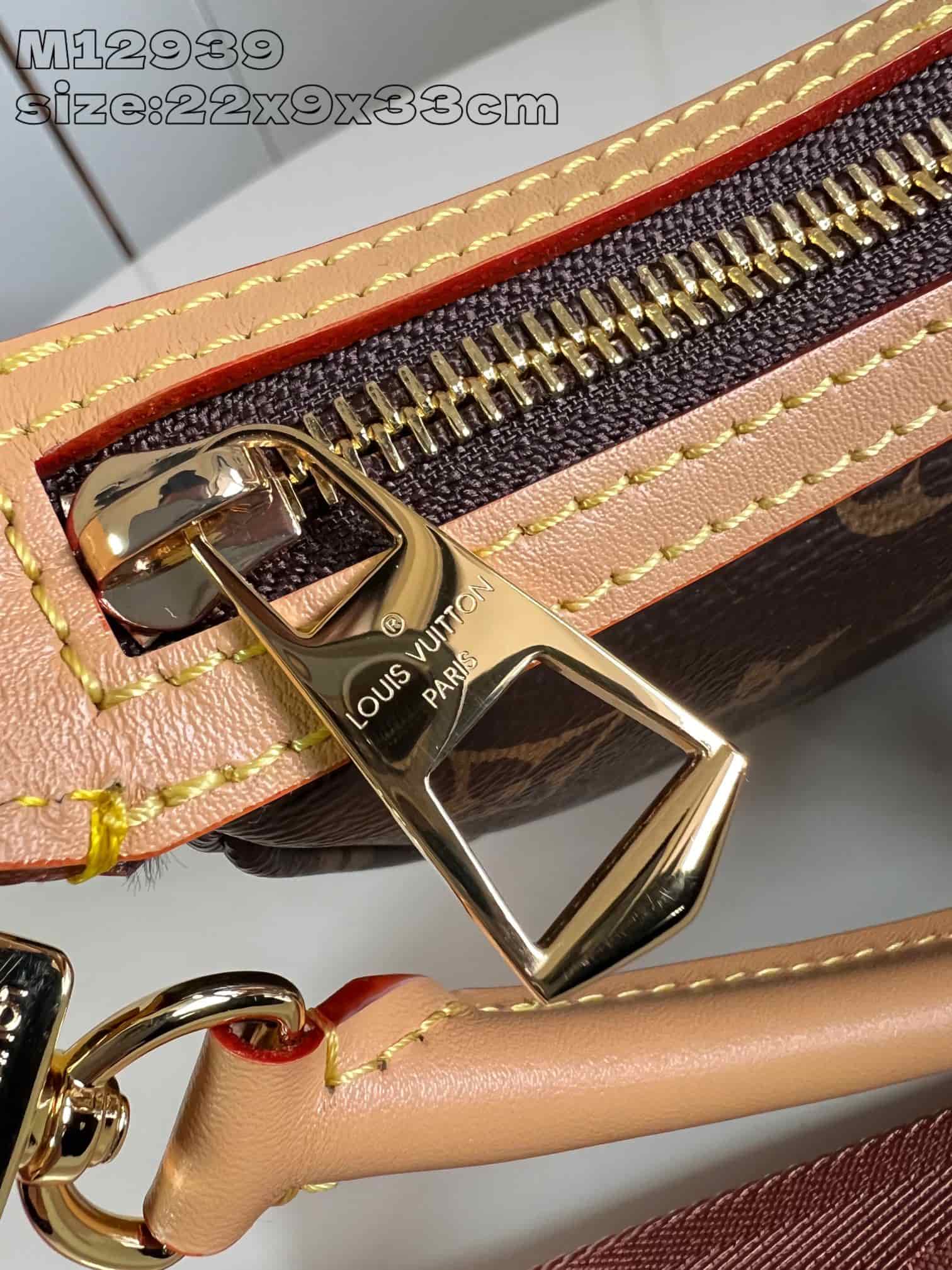 Louis Vuitton Looping Handbag Monogram coated canvas M12939 High