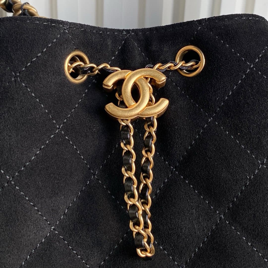 Chanel 25 Small Hobo handbag AS5293 Suede & gold-tone metal Black A