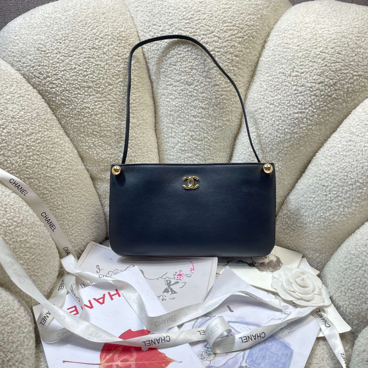 Chanel Shoulder Bag Shiny Calfskin& Gold-Tone Metal Black AS6238 High