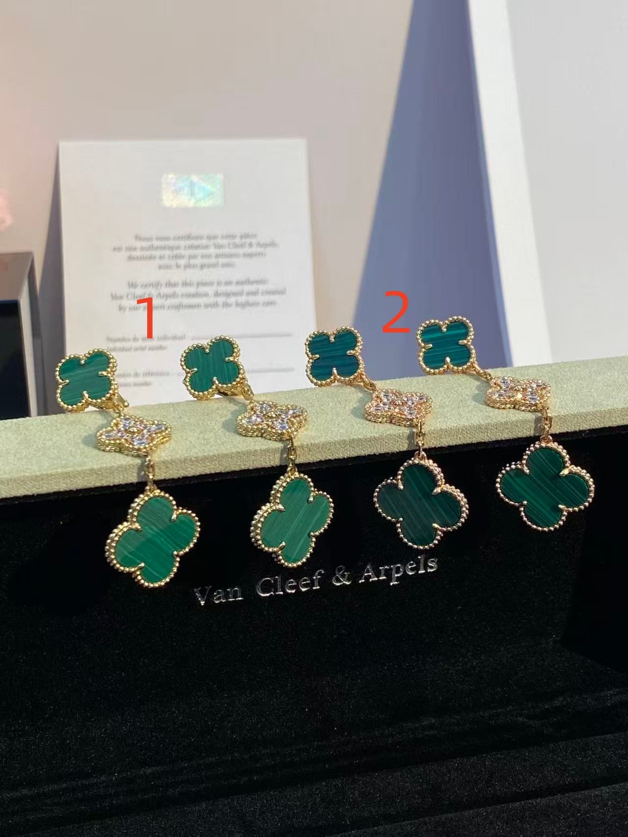 Van Cleef & Arpels Magic Alhambra Earrings High-end version V gold plating
