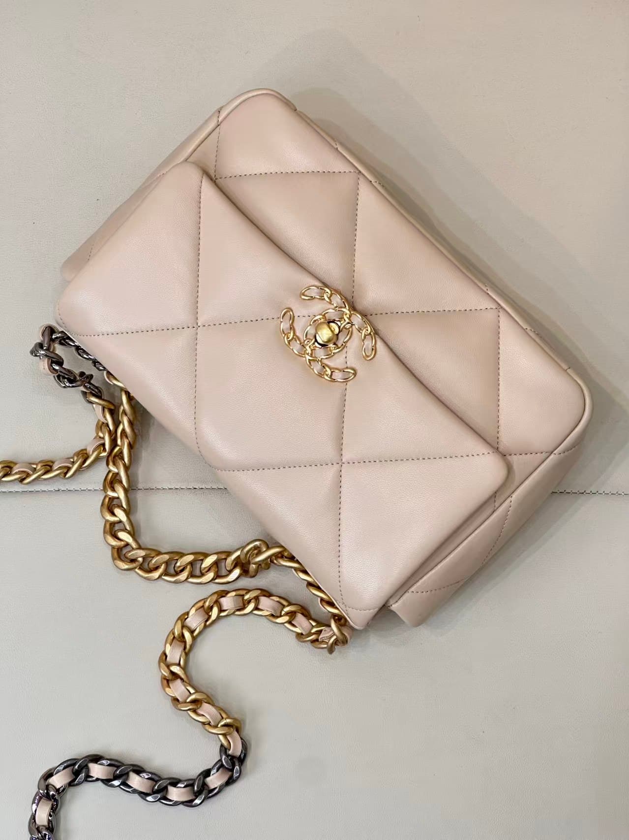 Chanel 19 Flap Bag Lambskin Gold-Tone Silver-Tone & Ruthenium-Finish Metal TOP